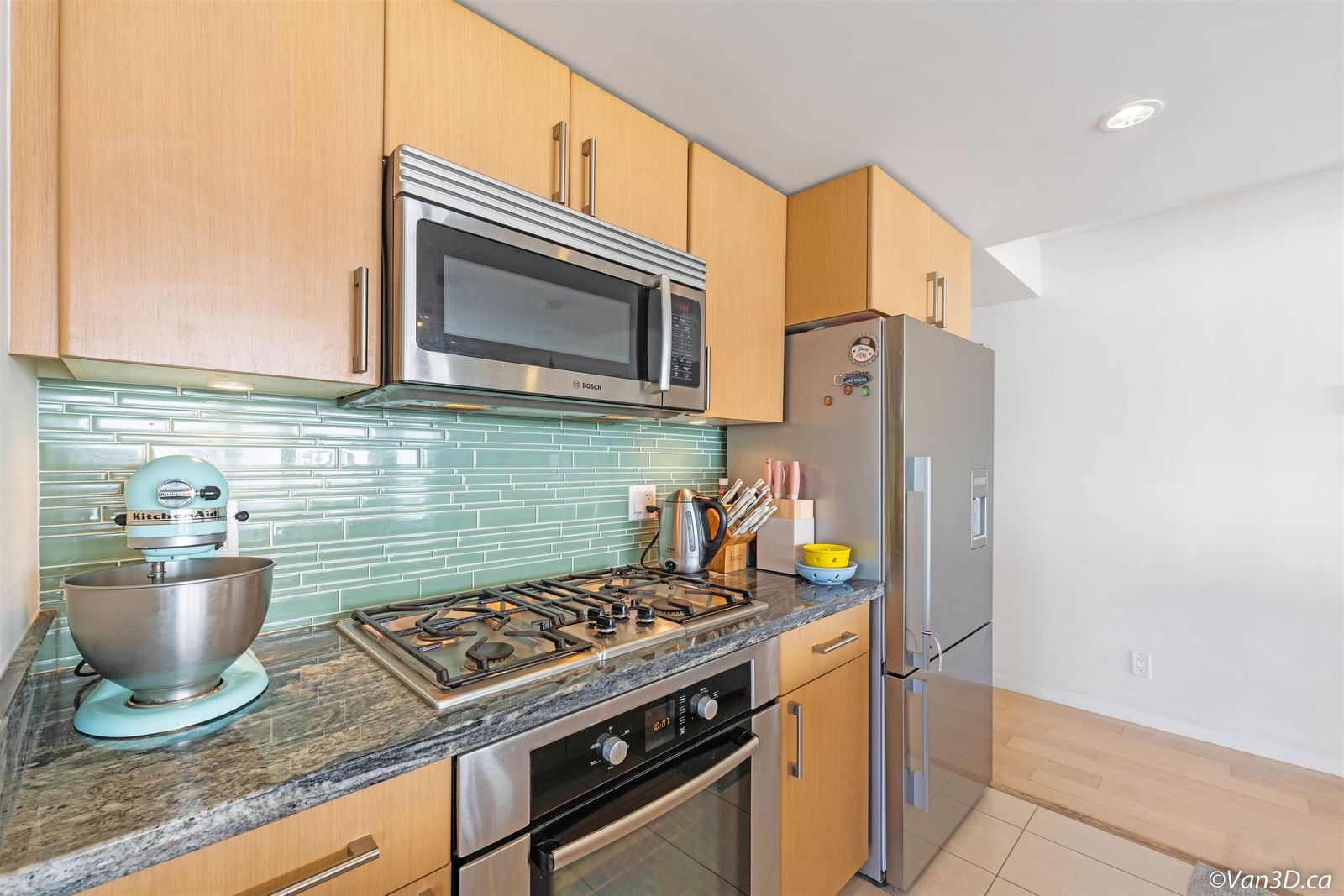 Listing Image 14