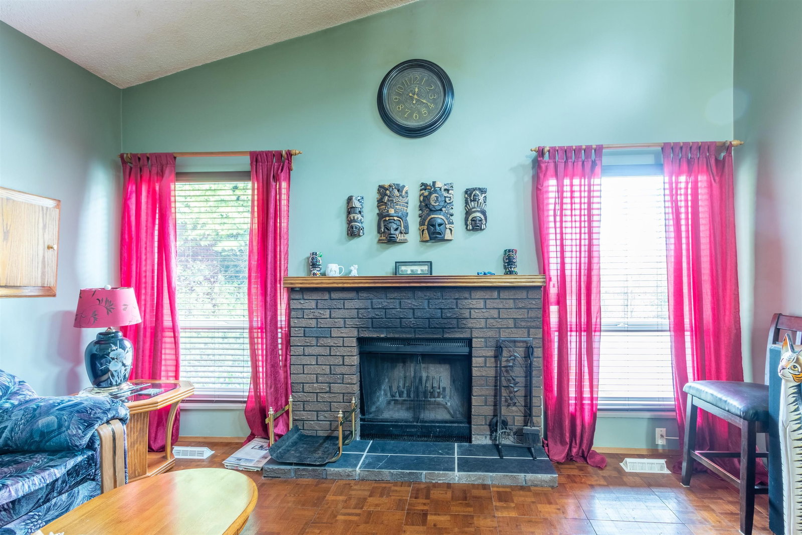 Listing Image 8