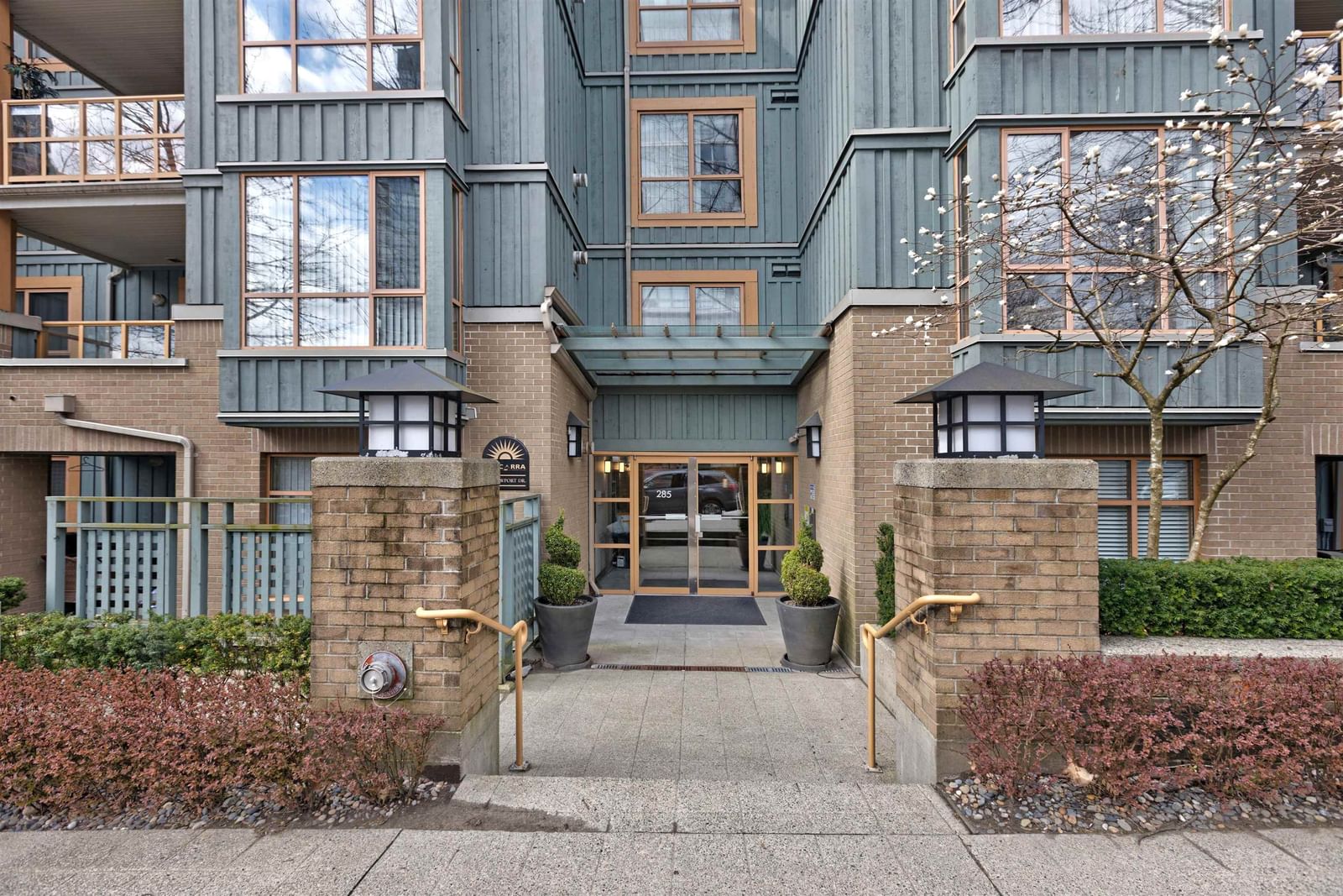 Listing Image 30