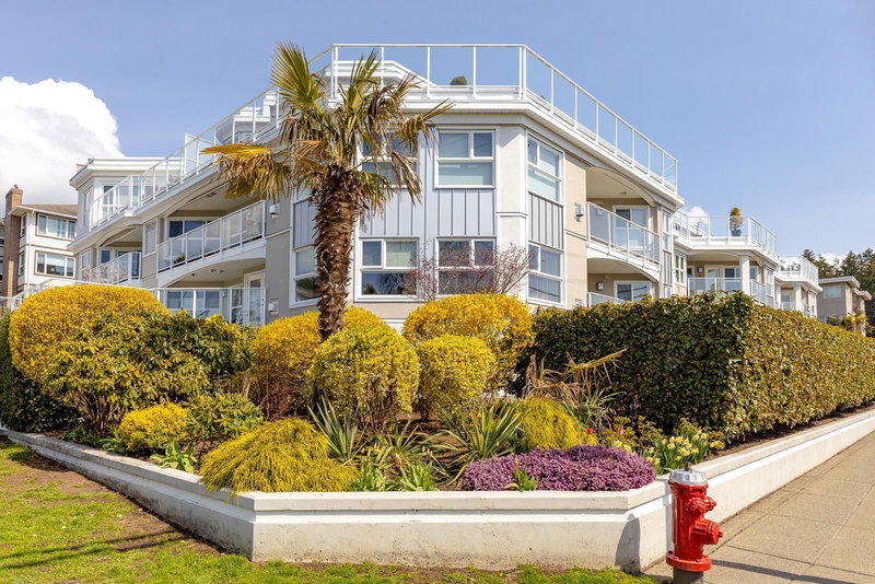 307 - 15367 Buena Vista Avenue, White Rock, V4B 1Y7 | Image 3