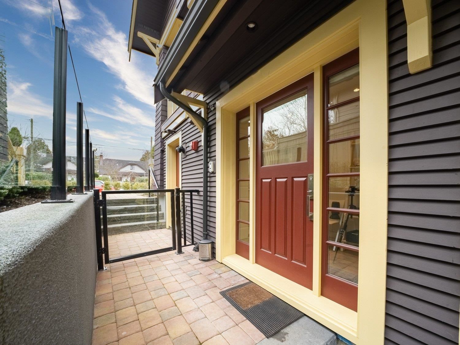Listing Image 8