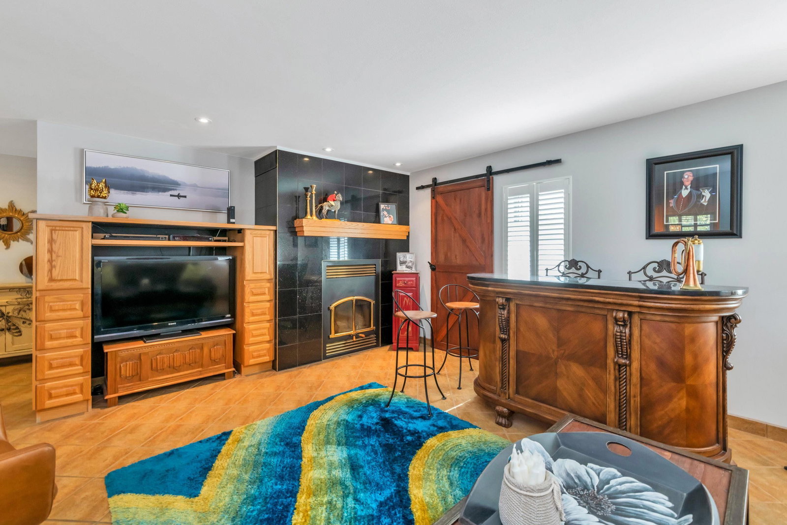 Listing Image 10
