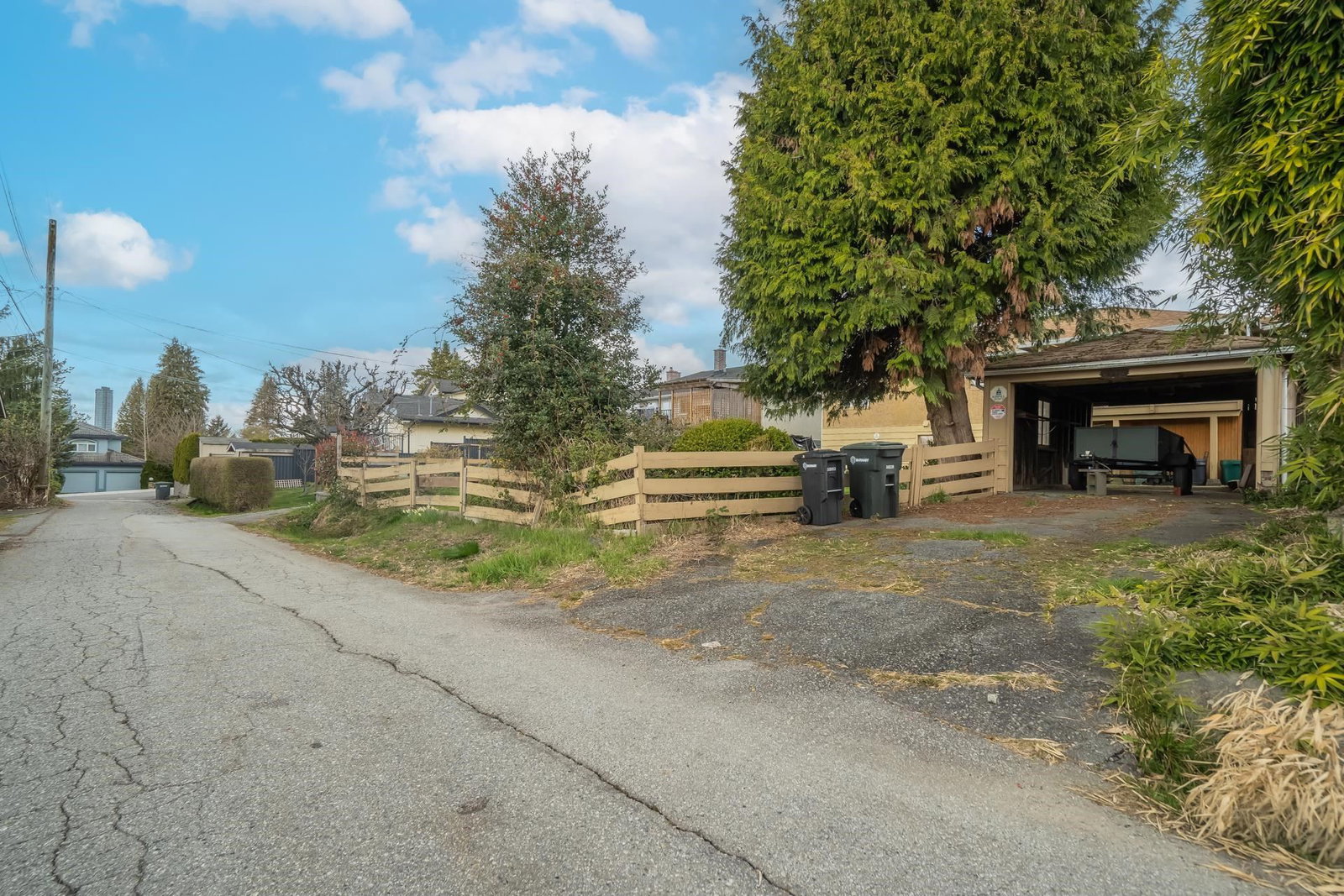 Listing Image 19