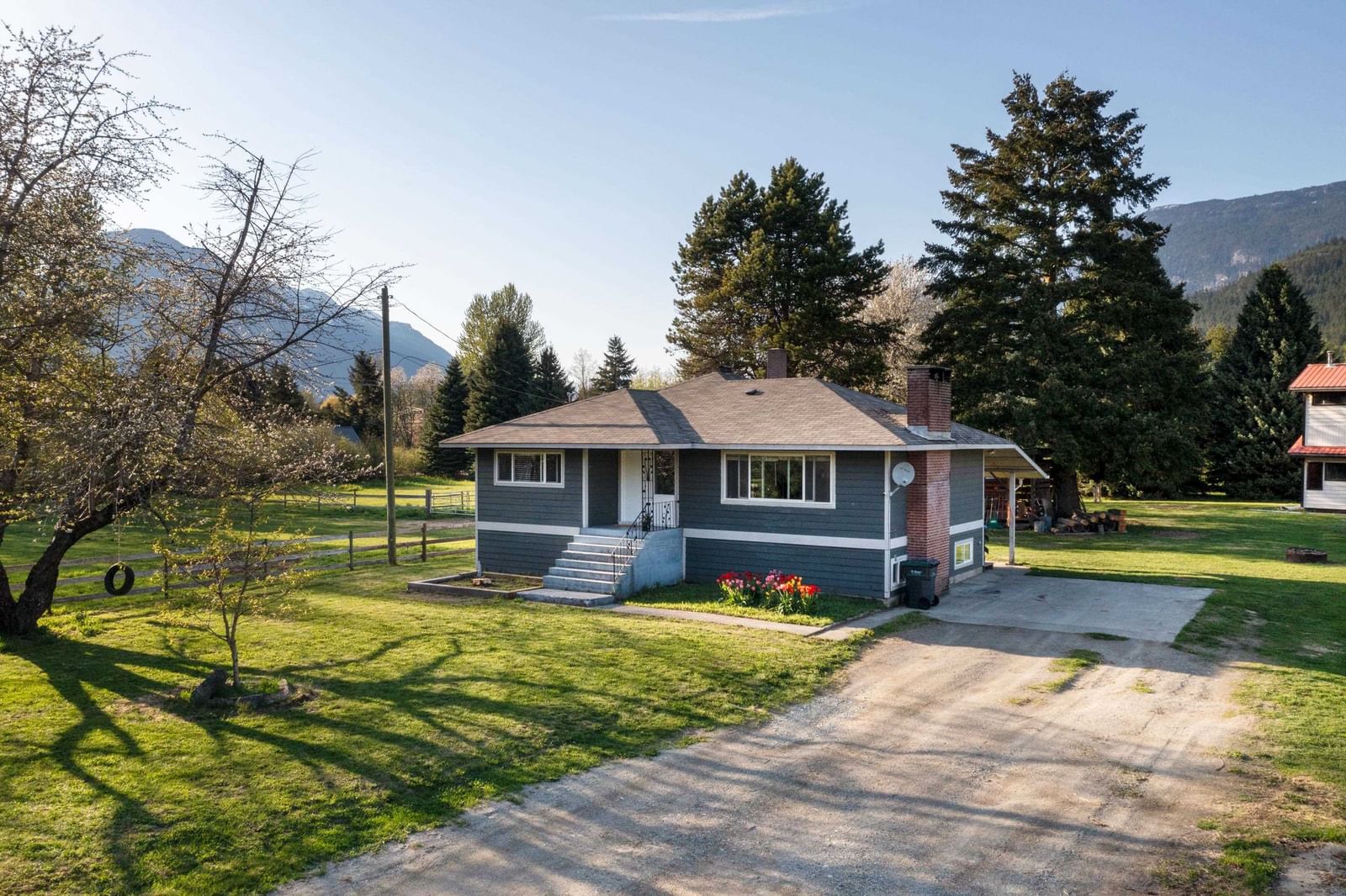 Listing Image 1