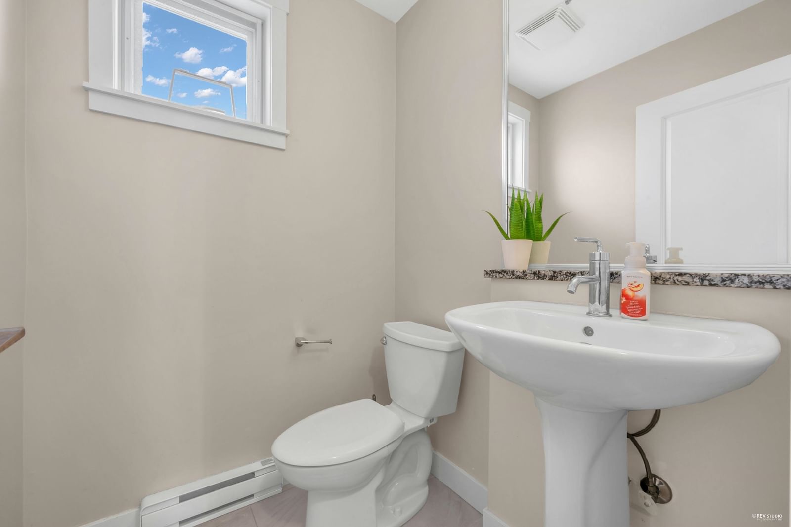 Listing Image 20