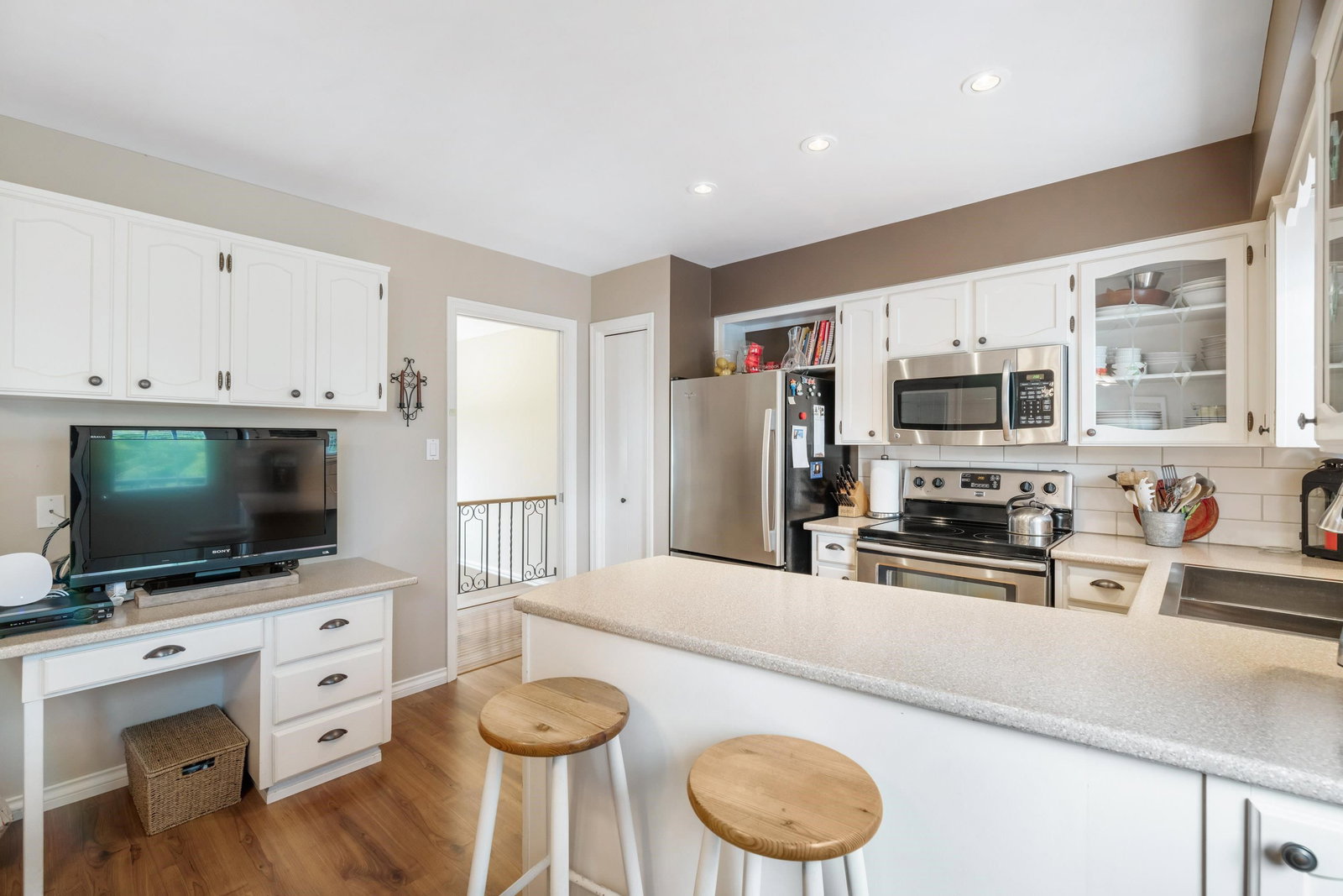 Listing Image 15