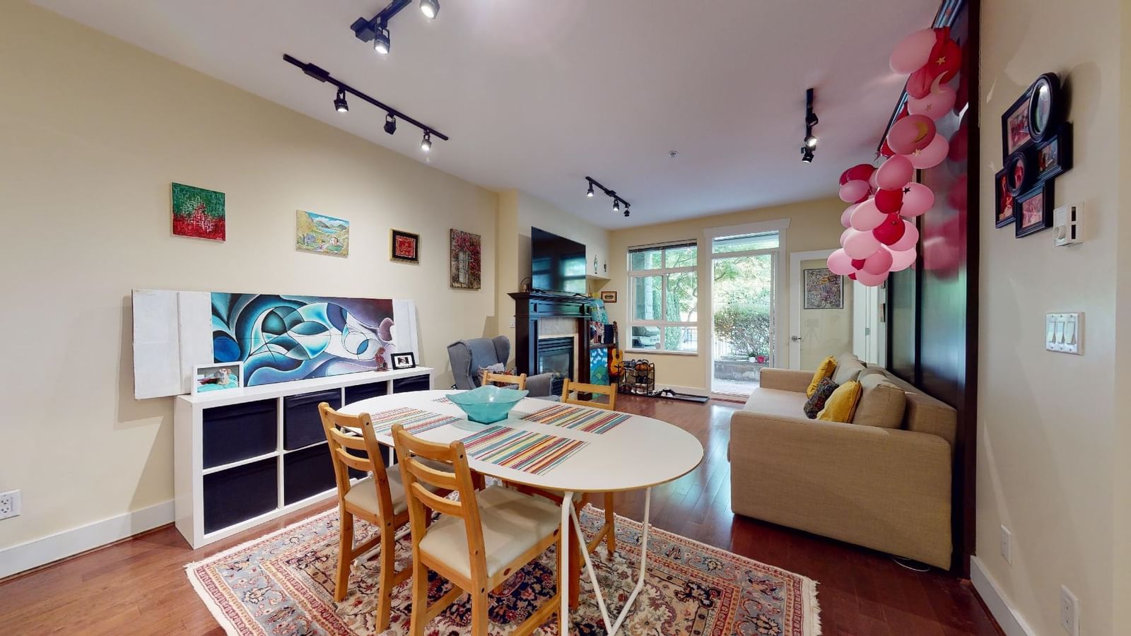 Listing Image 13