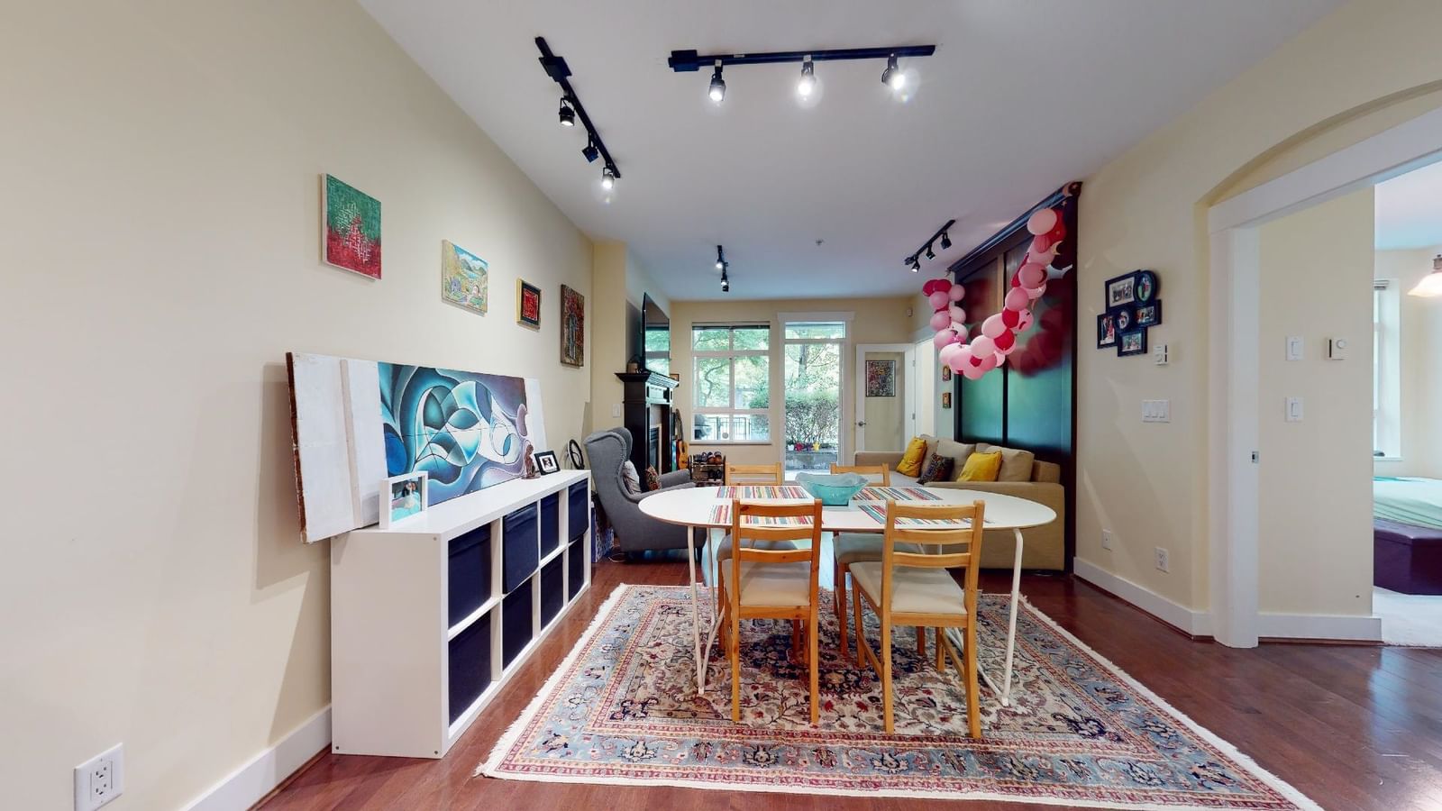 Listing Image 14