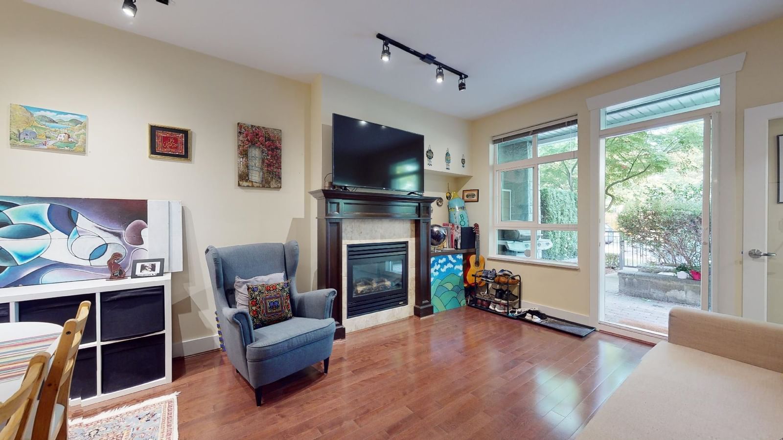 Listing Image 17