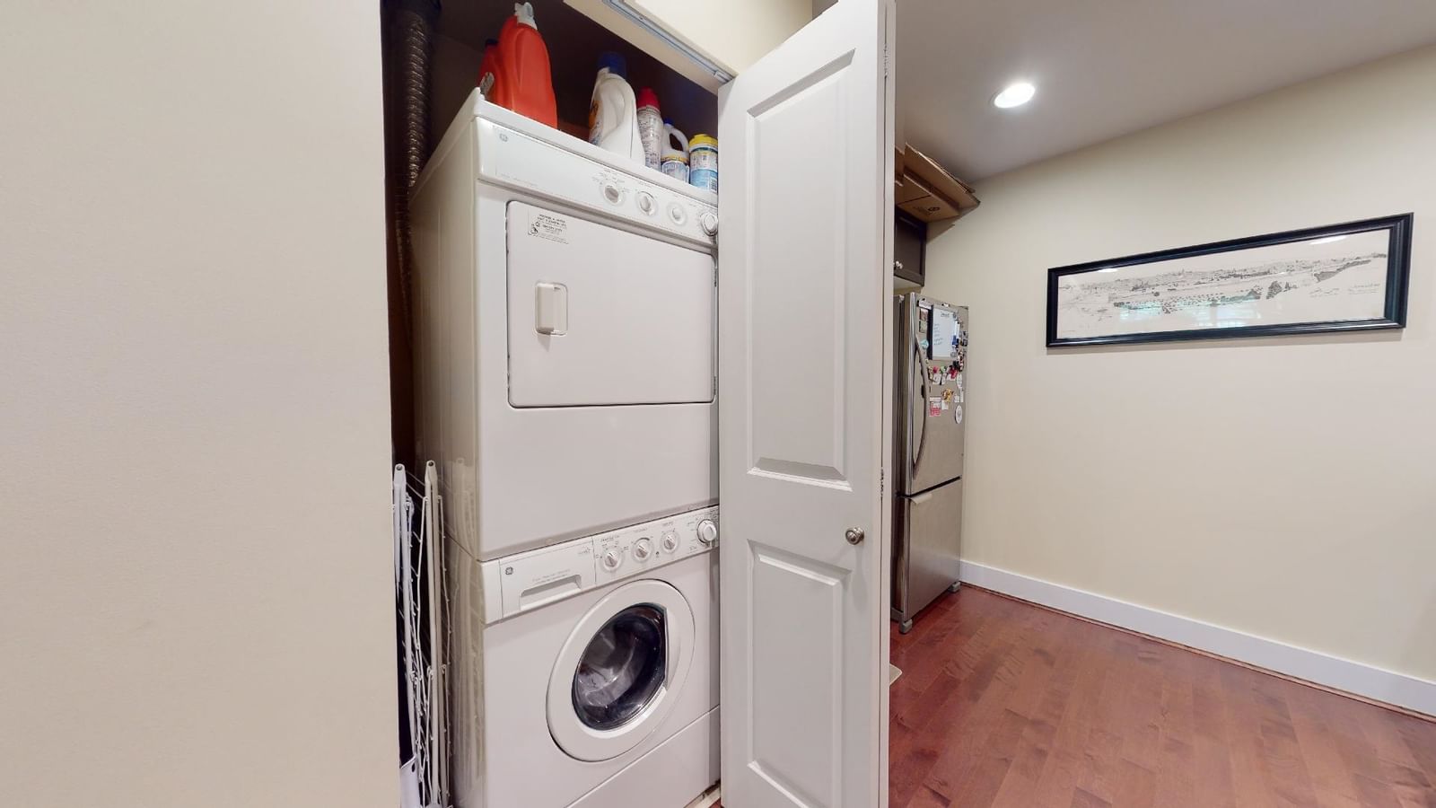 Listing Image 27