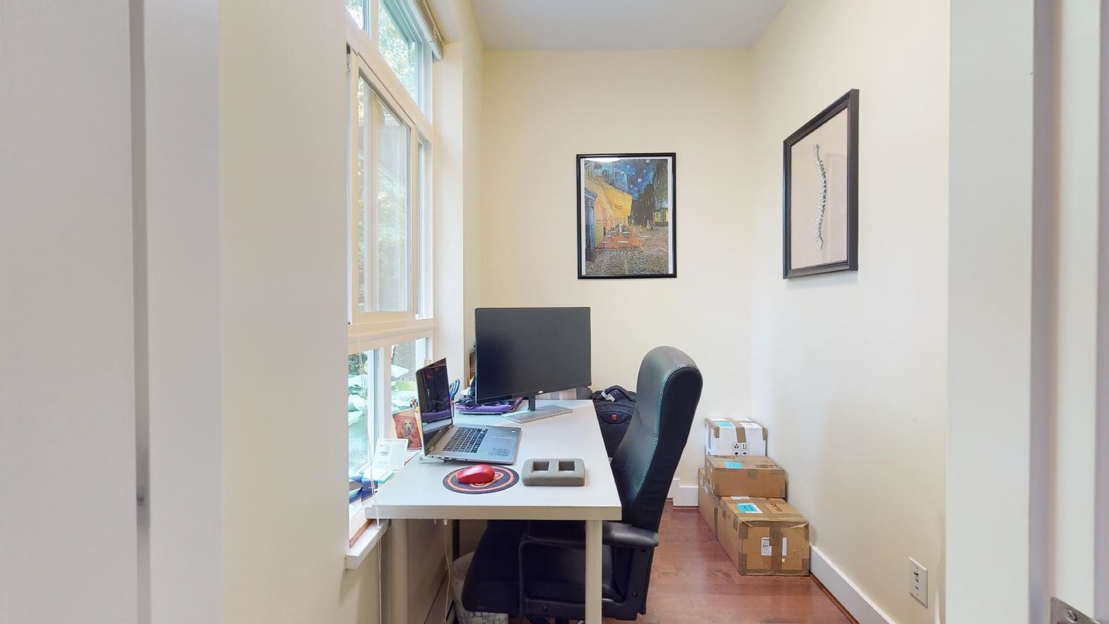 Listing Image 9