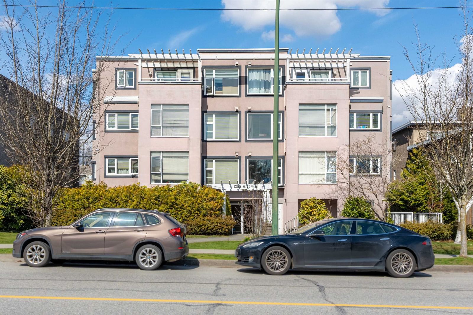 Listing Image 13