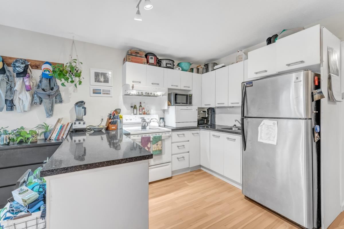 Listing Image 23