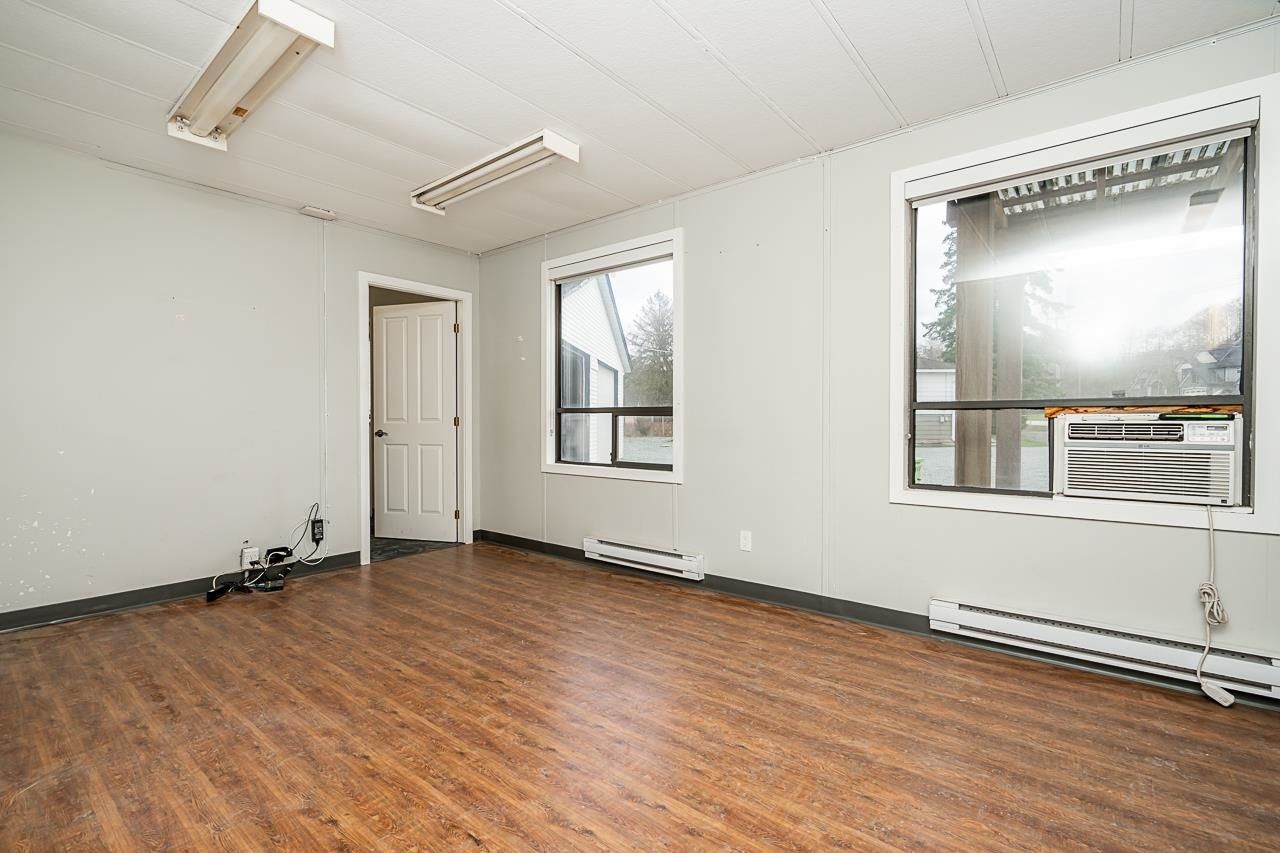 Listing Image 31