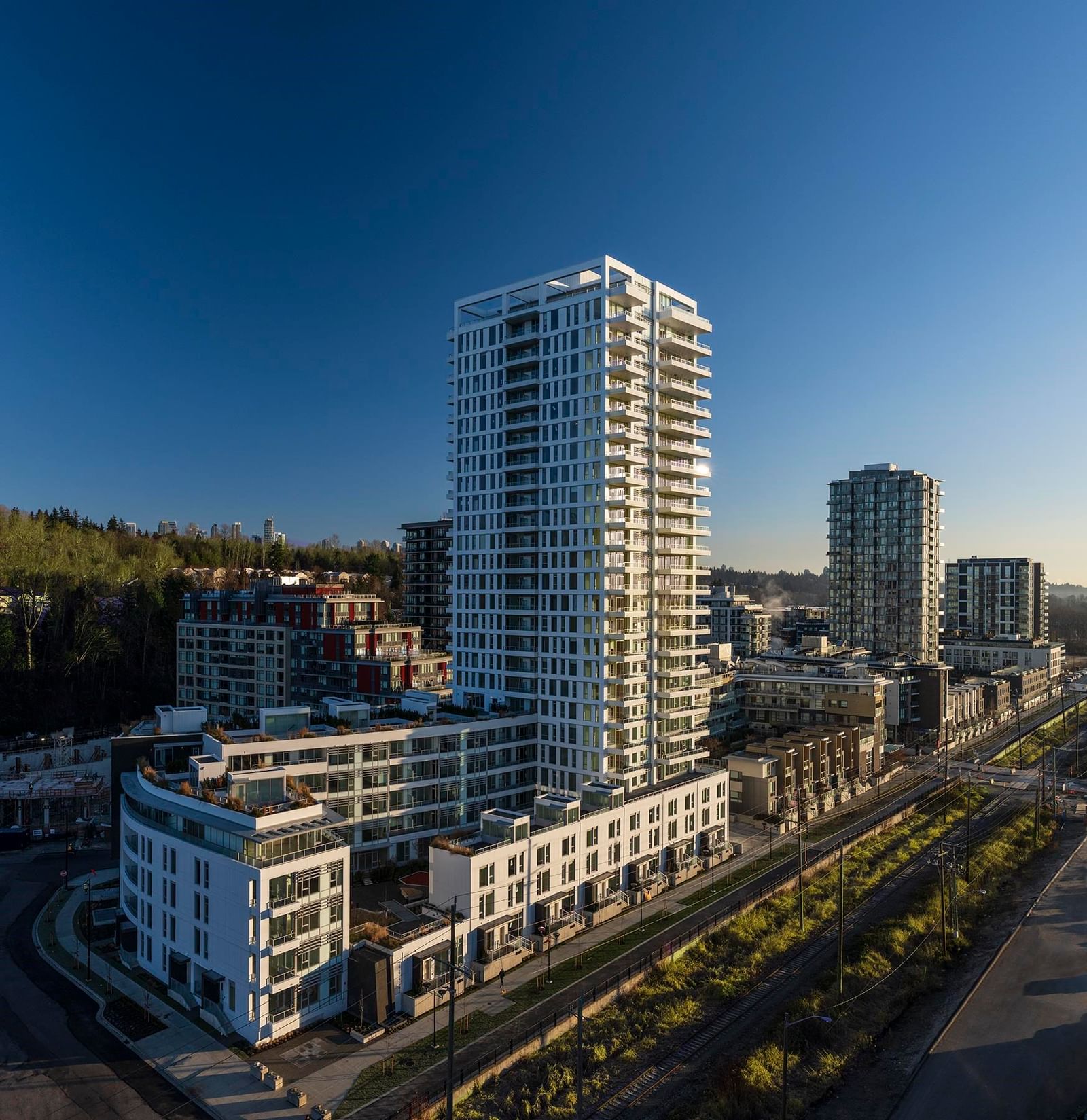 Listing Image 6