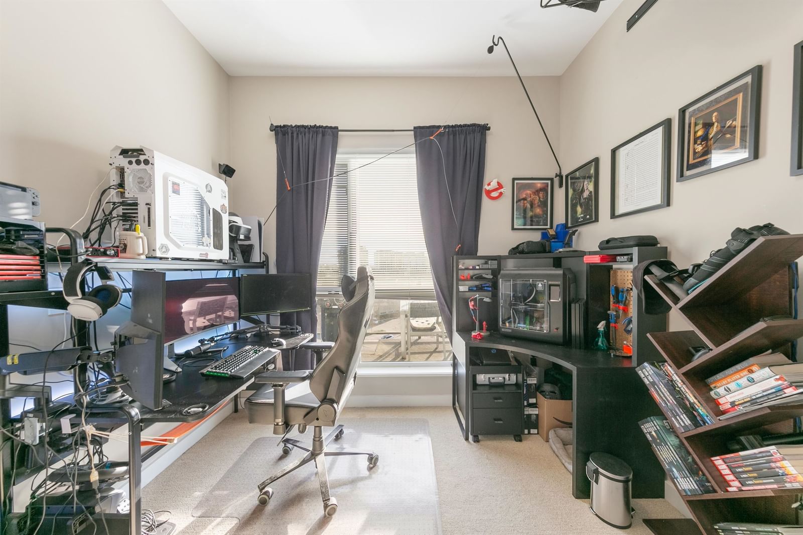 Listing Image 12