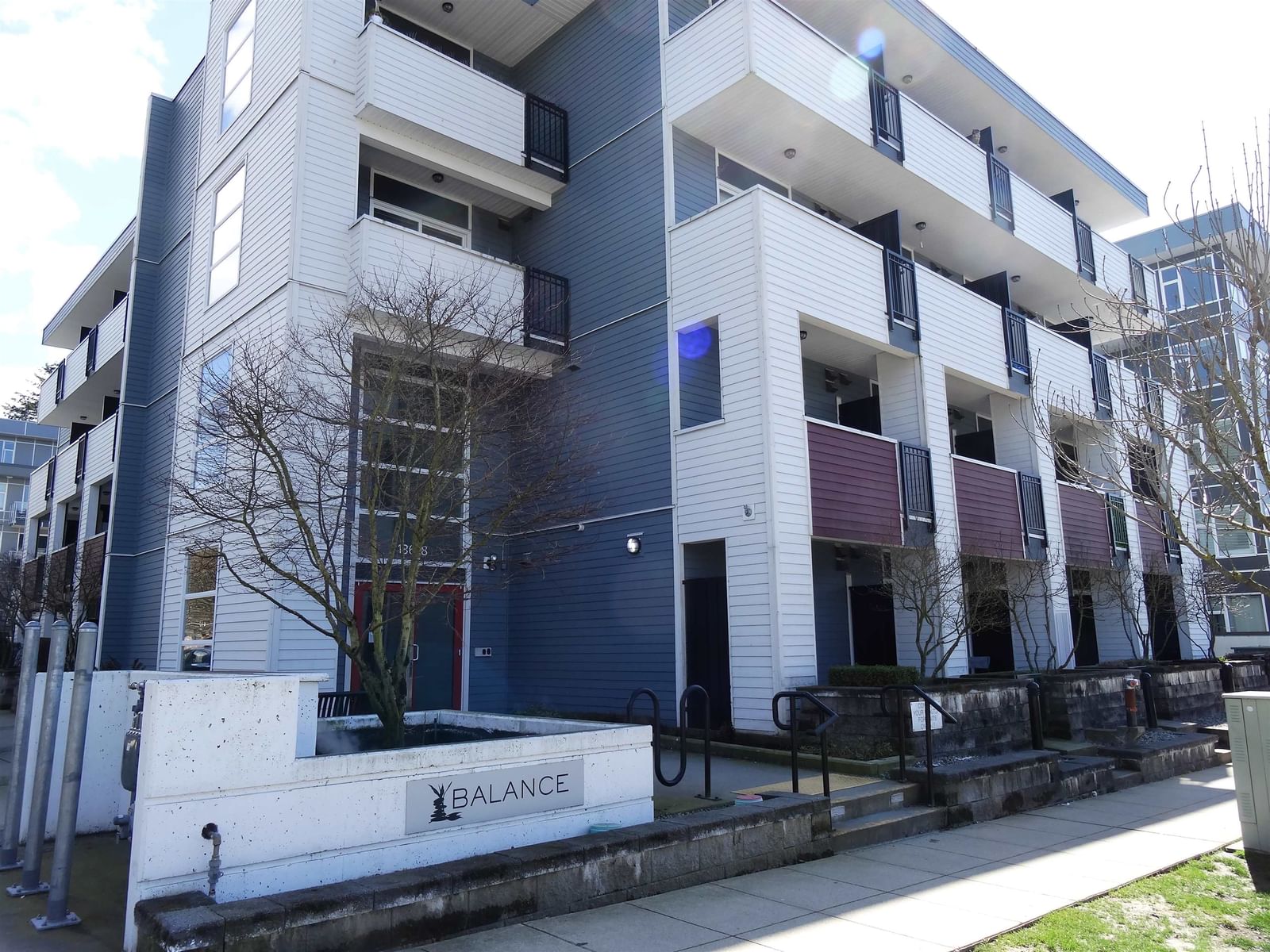 Listing Image 3