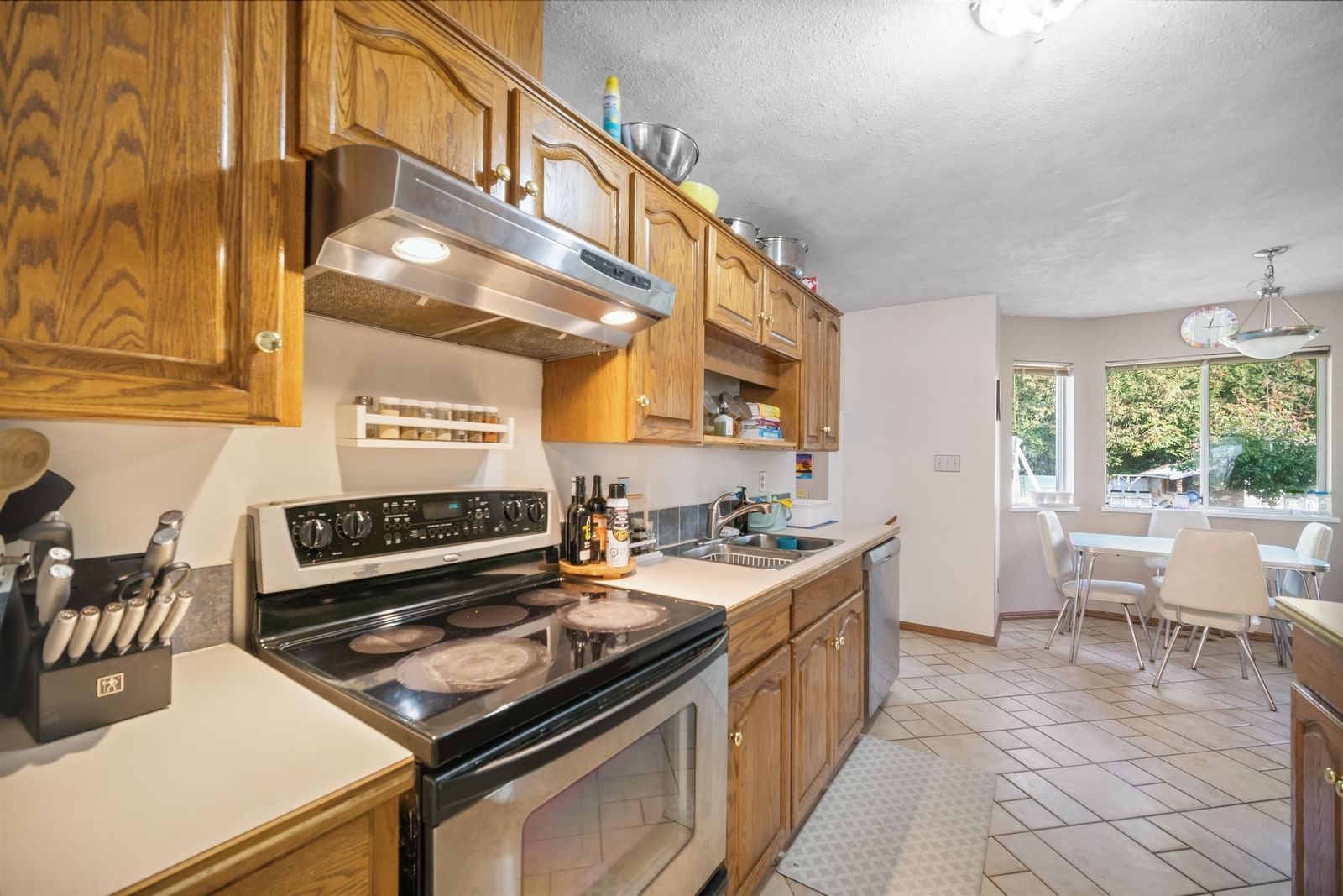 Listing Image 16