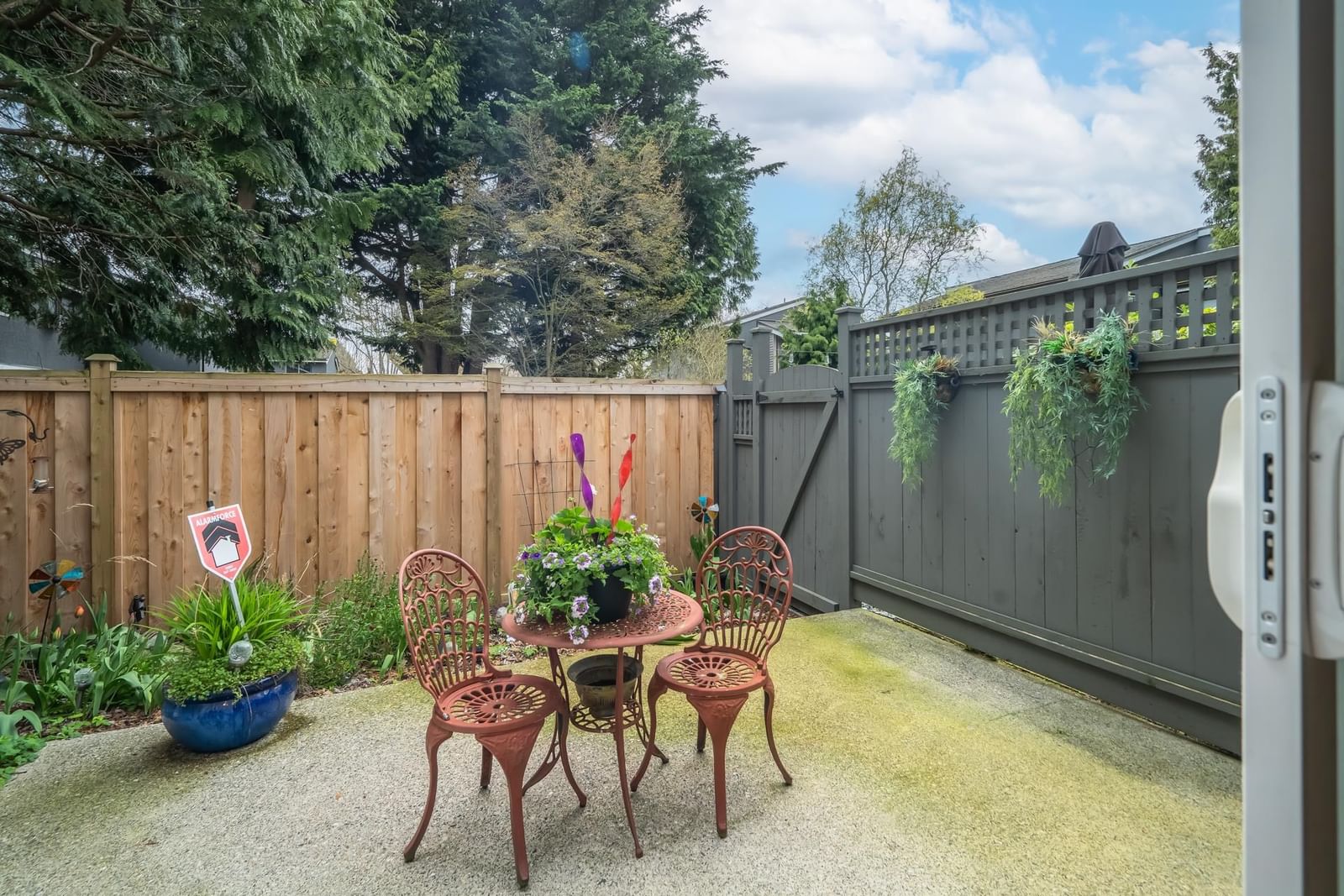 Listing Image 23