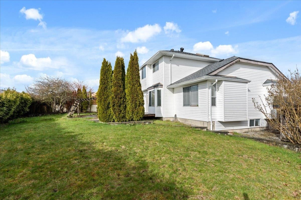 Listing Image 5