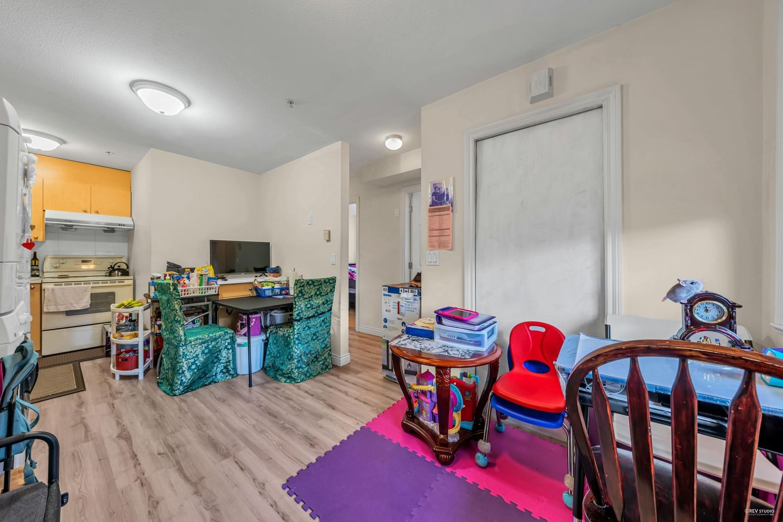 Listing Image 17