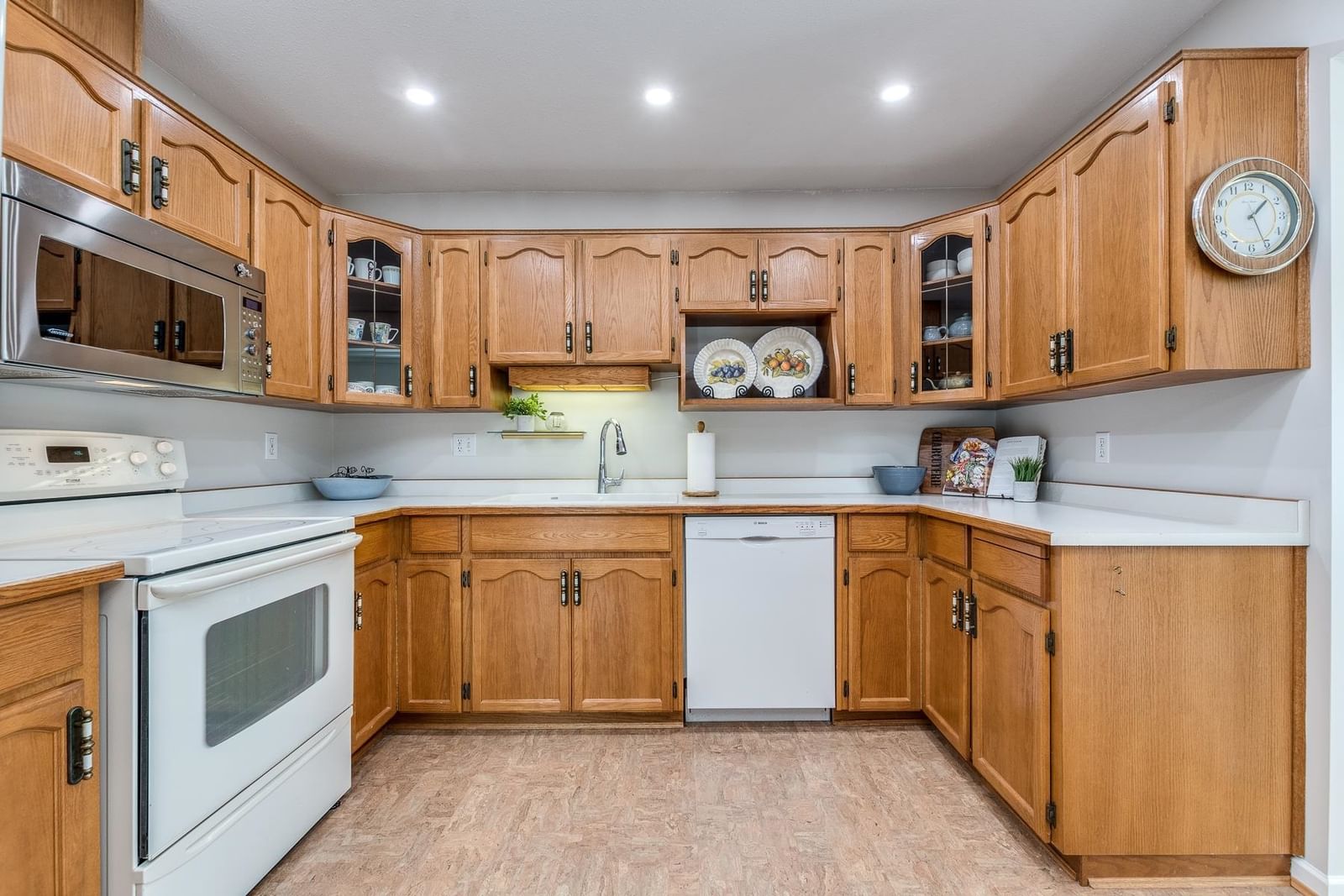 Listing Image 14