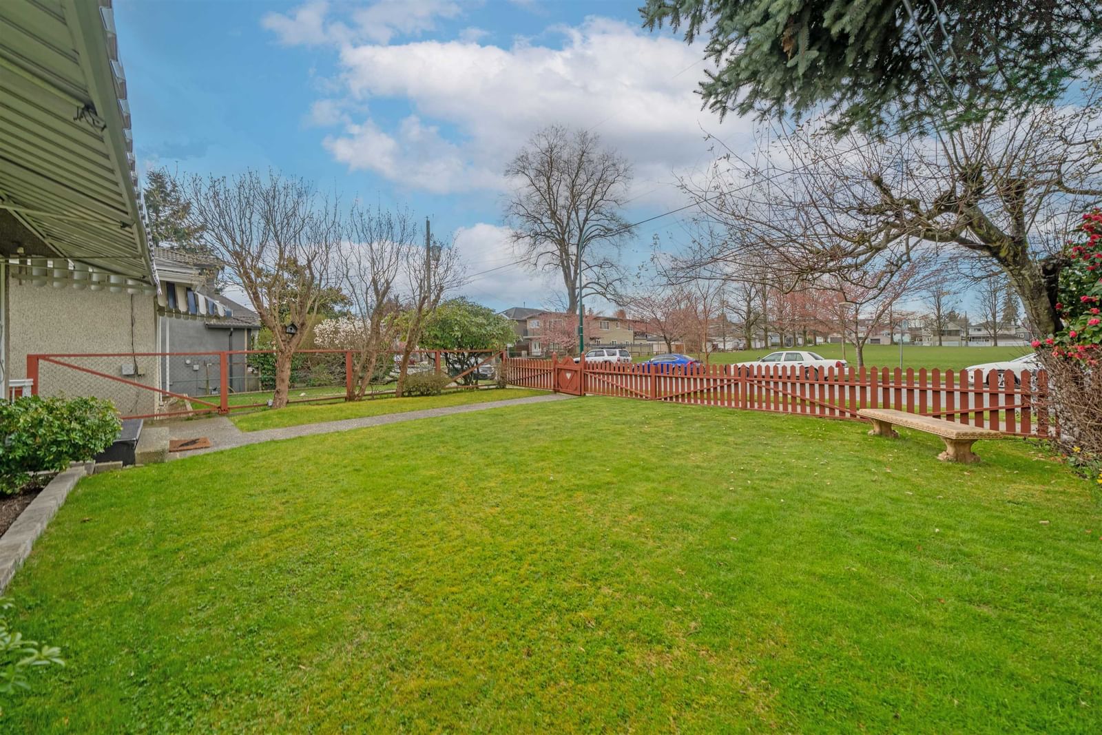 Listing Image 18