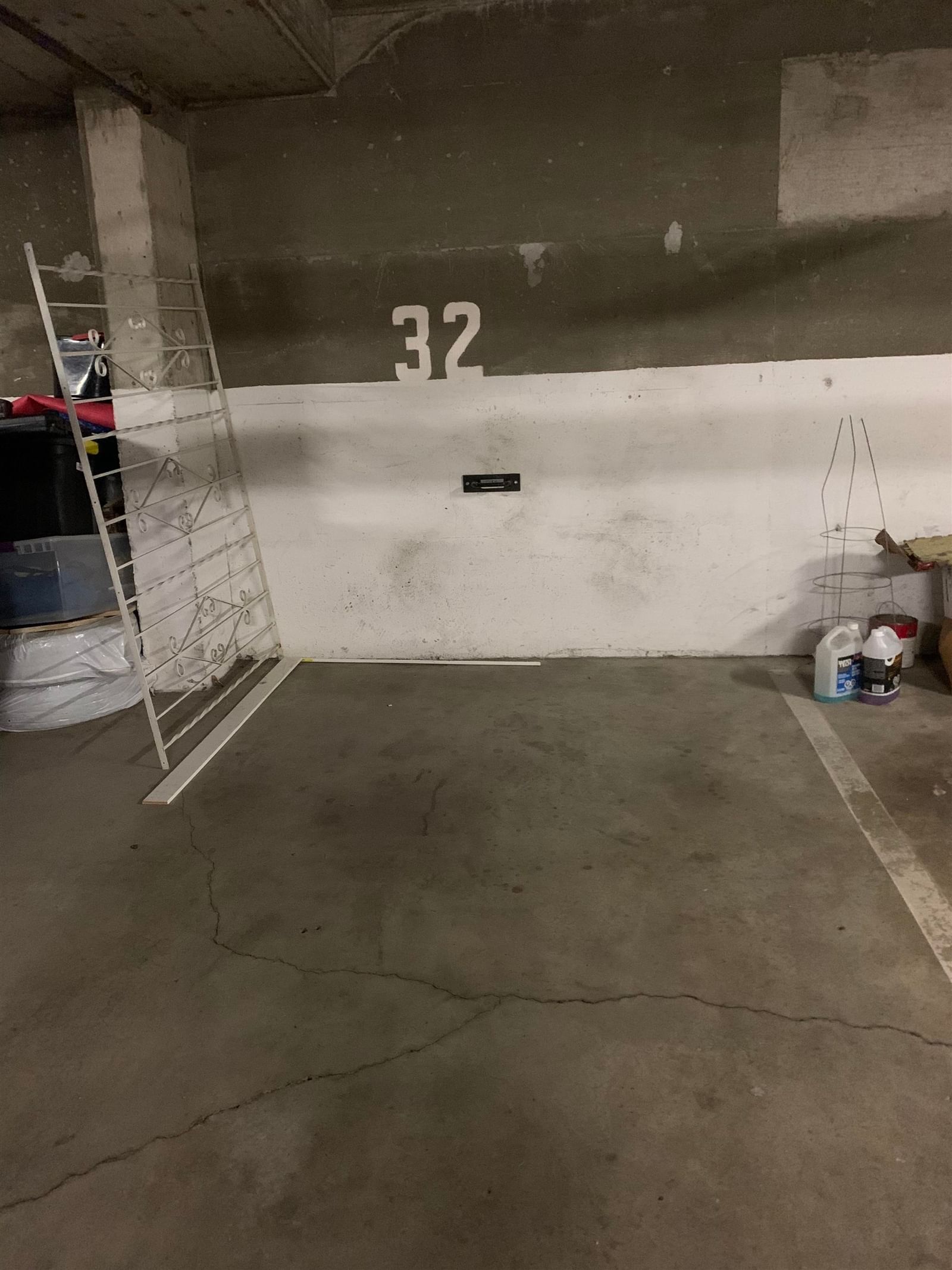 Listing Image 11