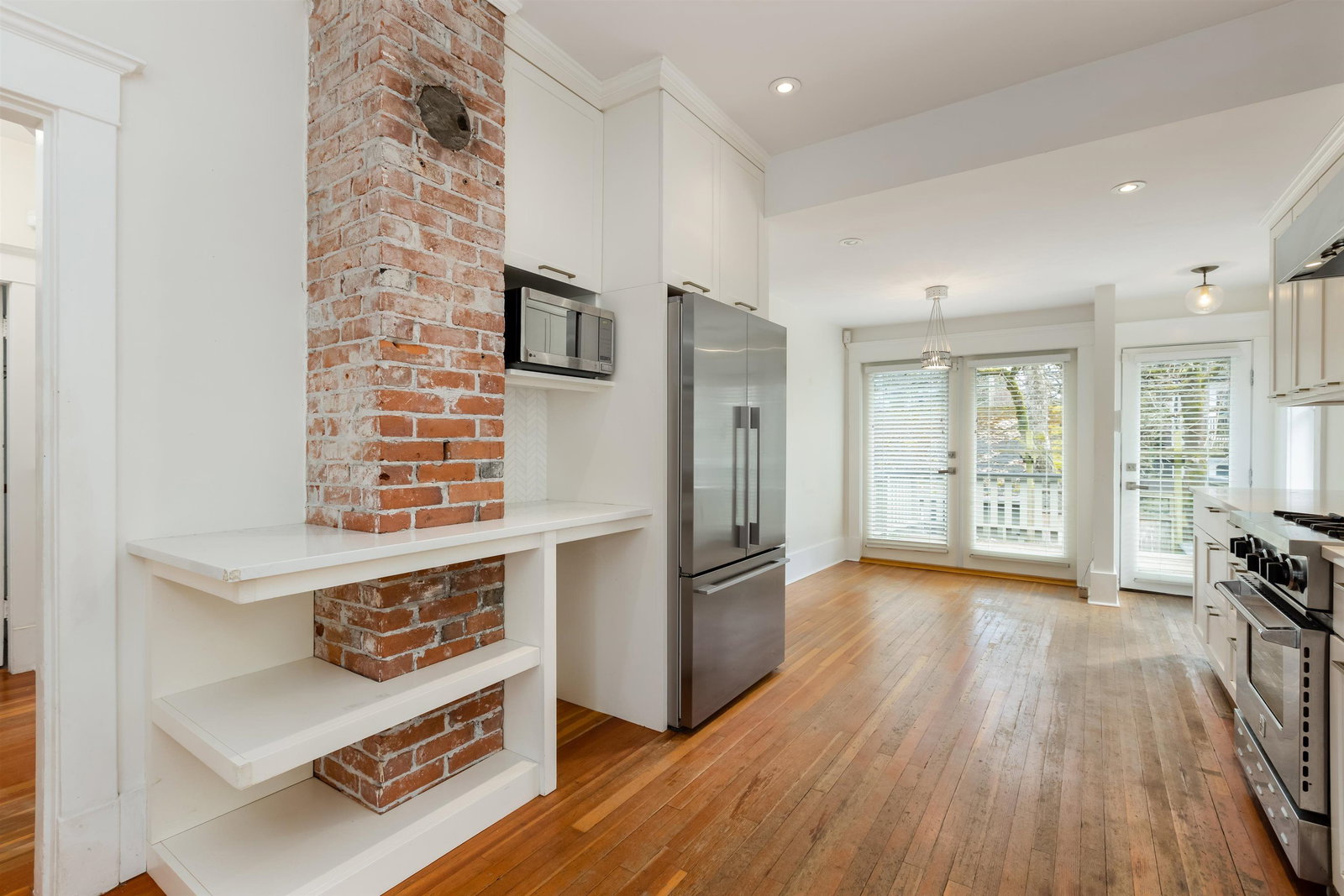 Listing Image 18