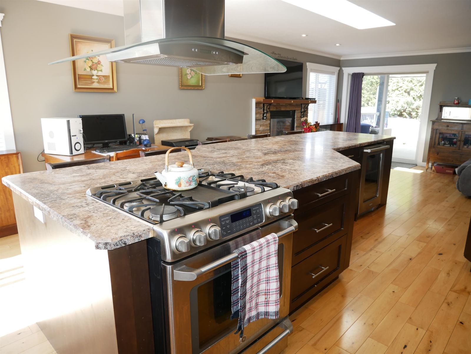 Listing Image 9