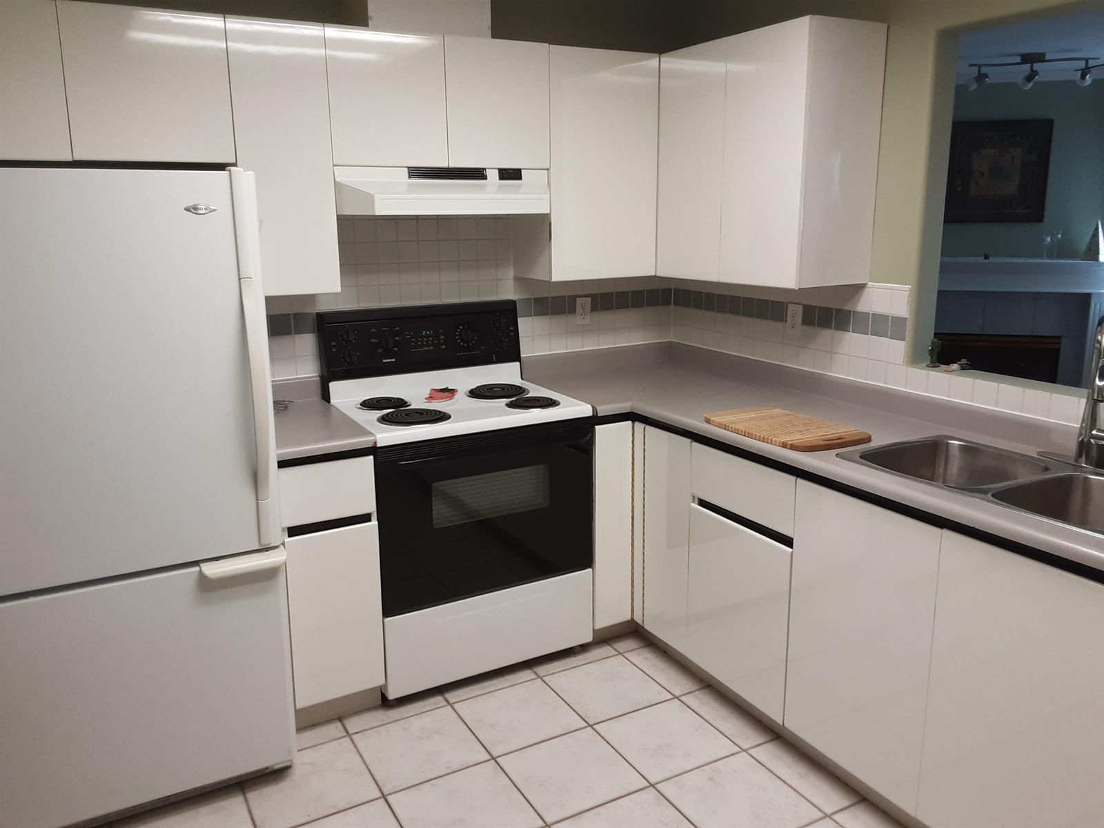 Listing Image 18