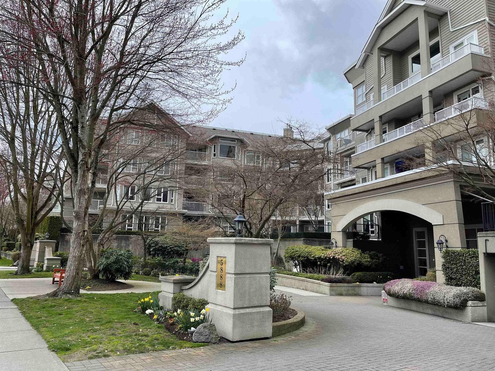 Listing Image 21