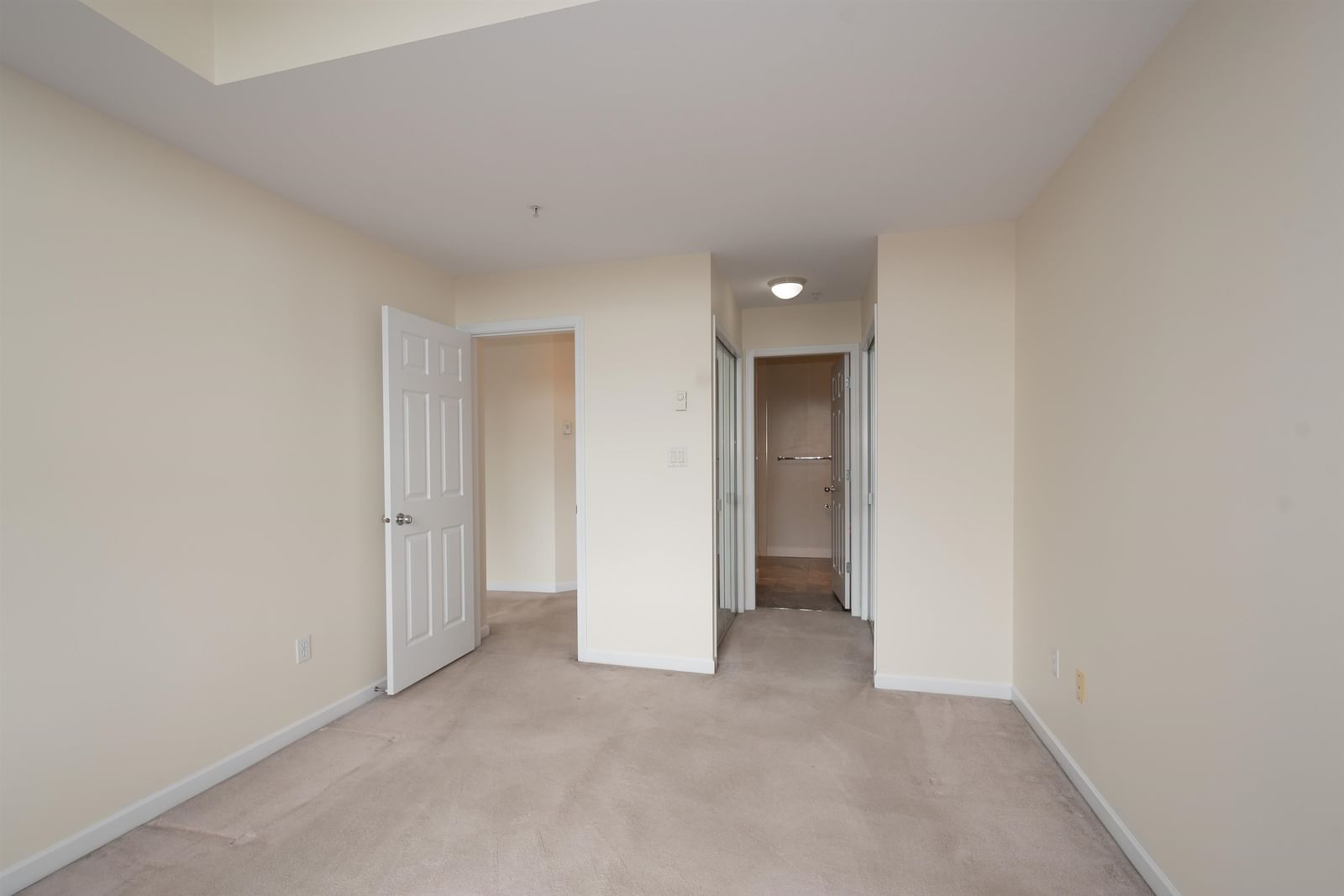 Listing Image 30