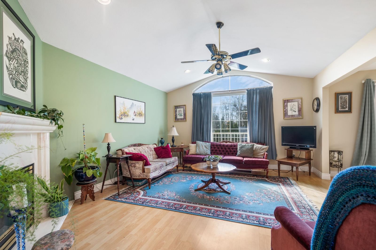 Listing Image 1