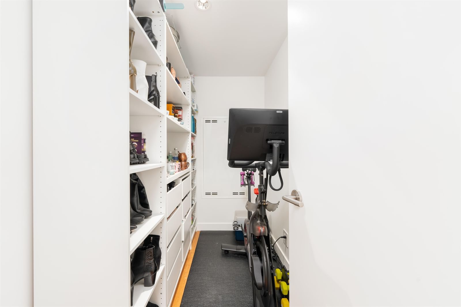 Listing Image 18