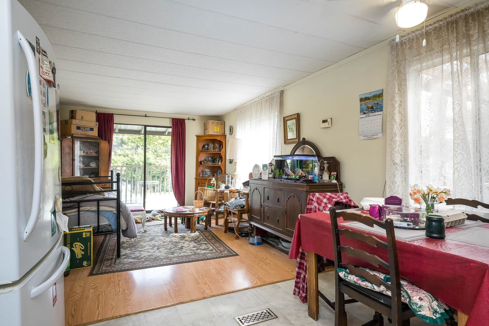 Listing Image 11