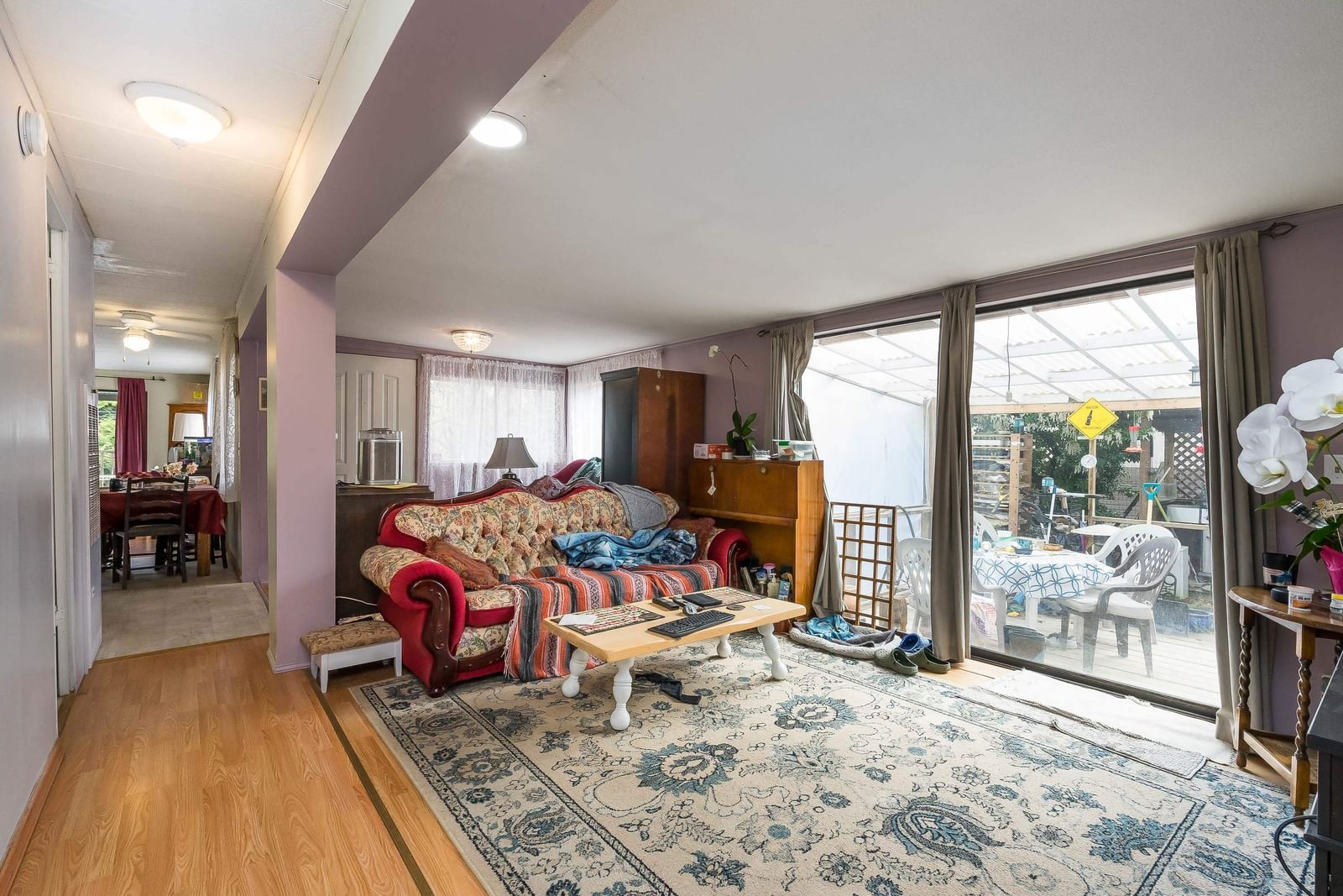 Listing Image 12