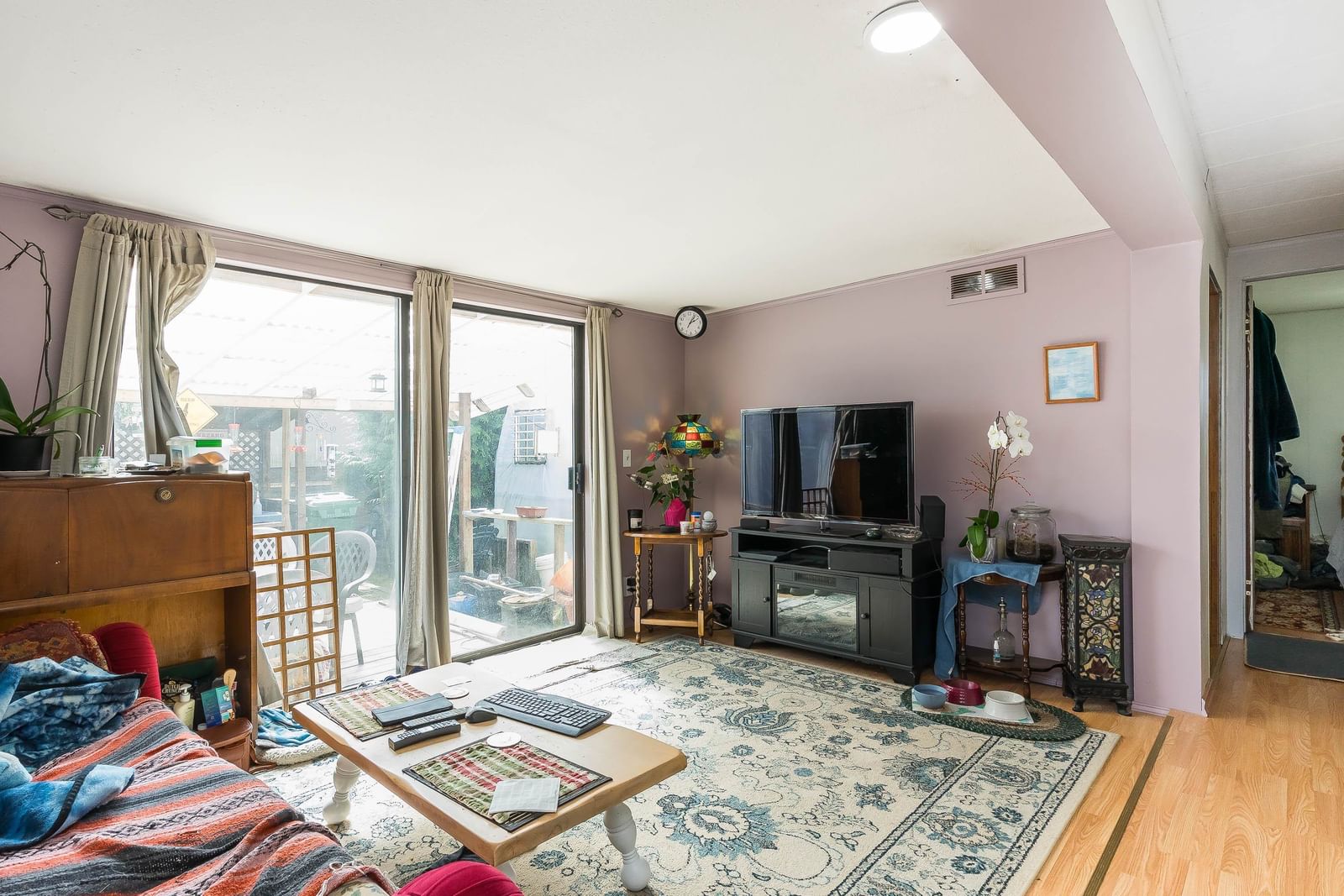 Listing Image 13