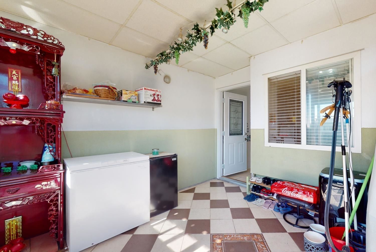 Listing Image 18