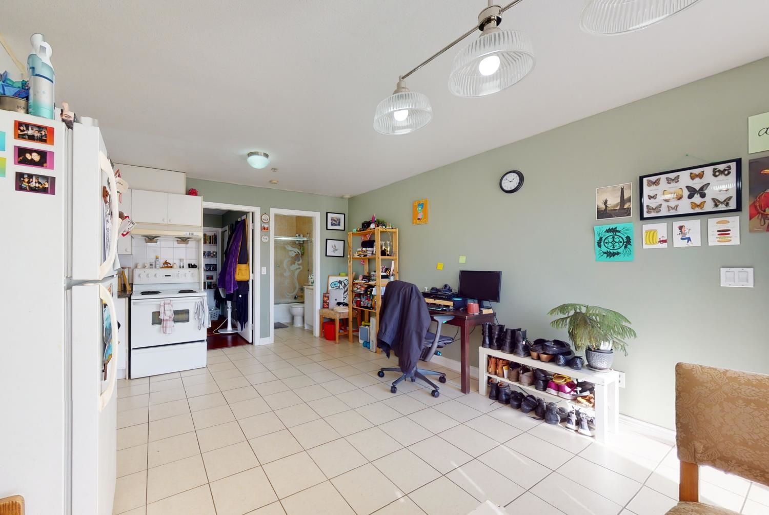 Listing Image 22