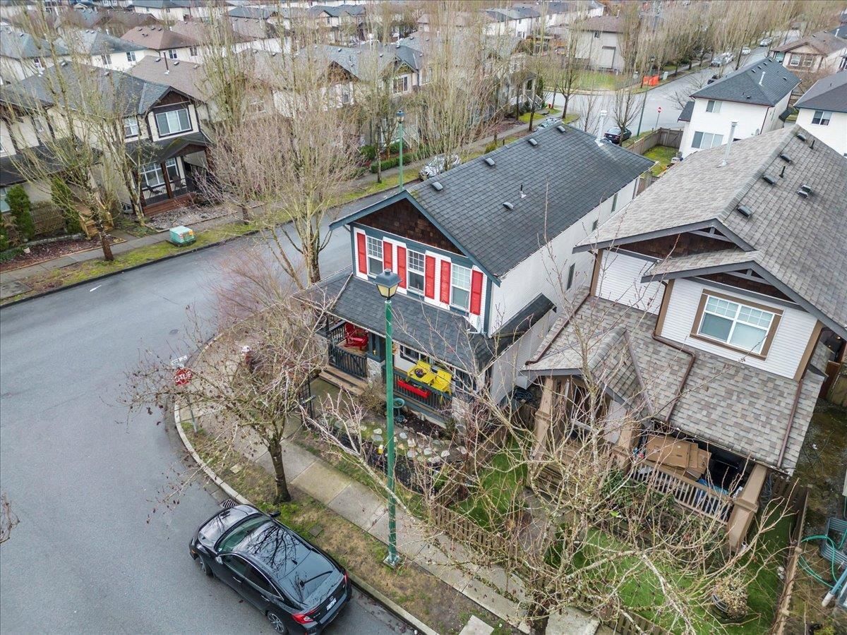 Listing Image 32