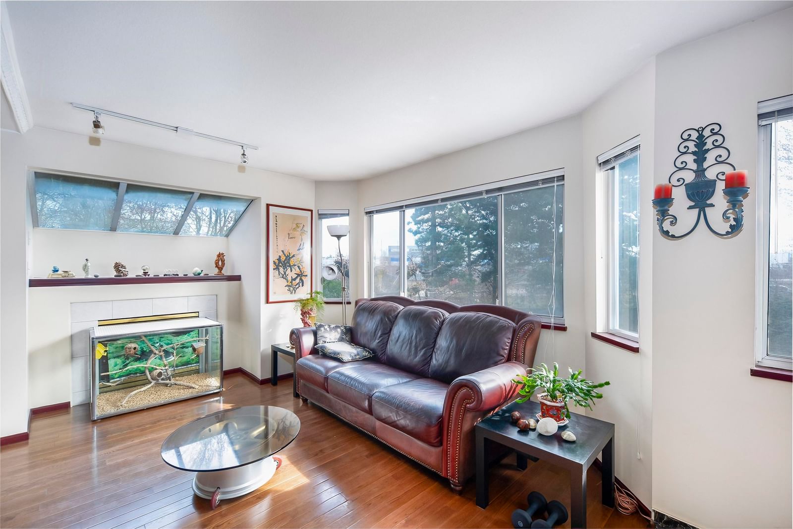 Listing Image 21