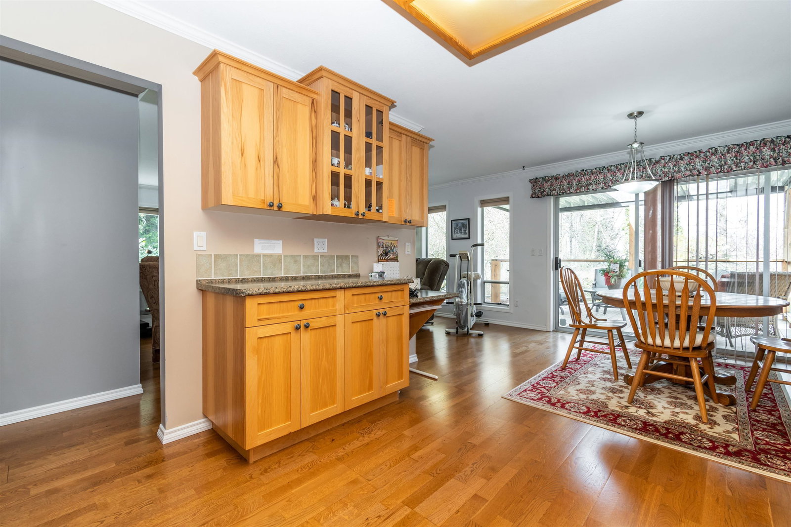 Listing Image 16
