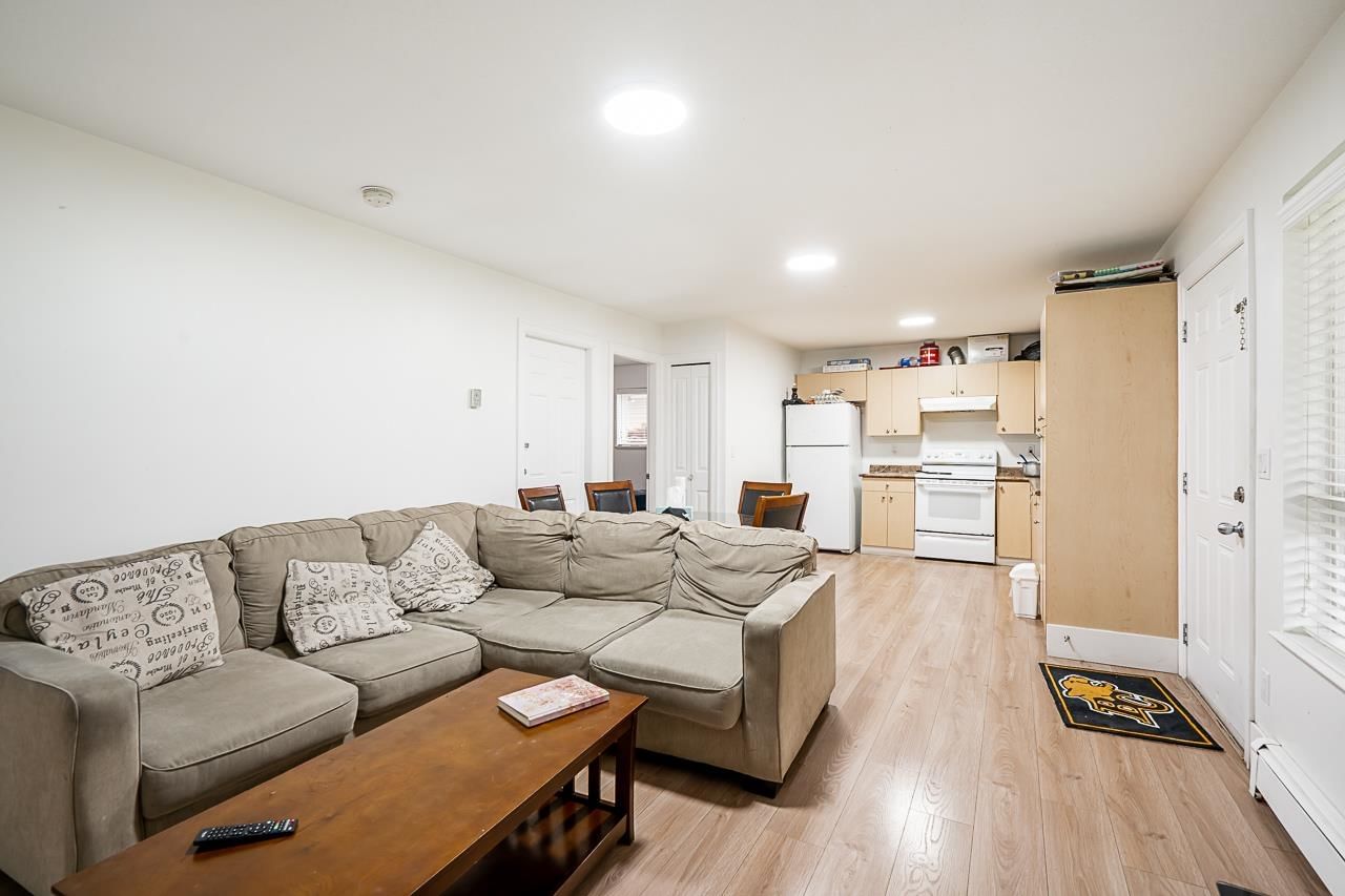Listing Image 21