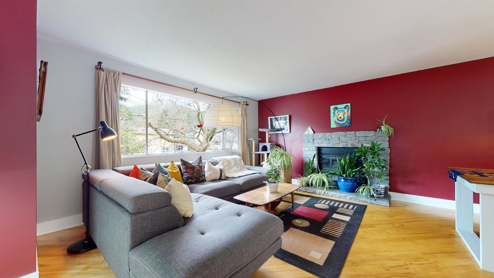 Listing Image 12