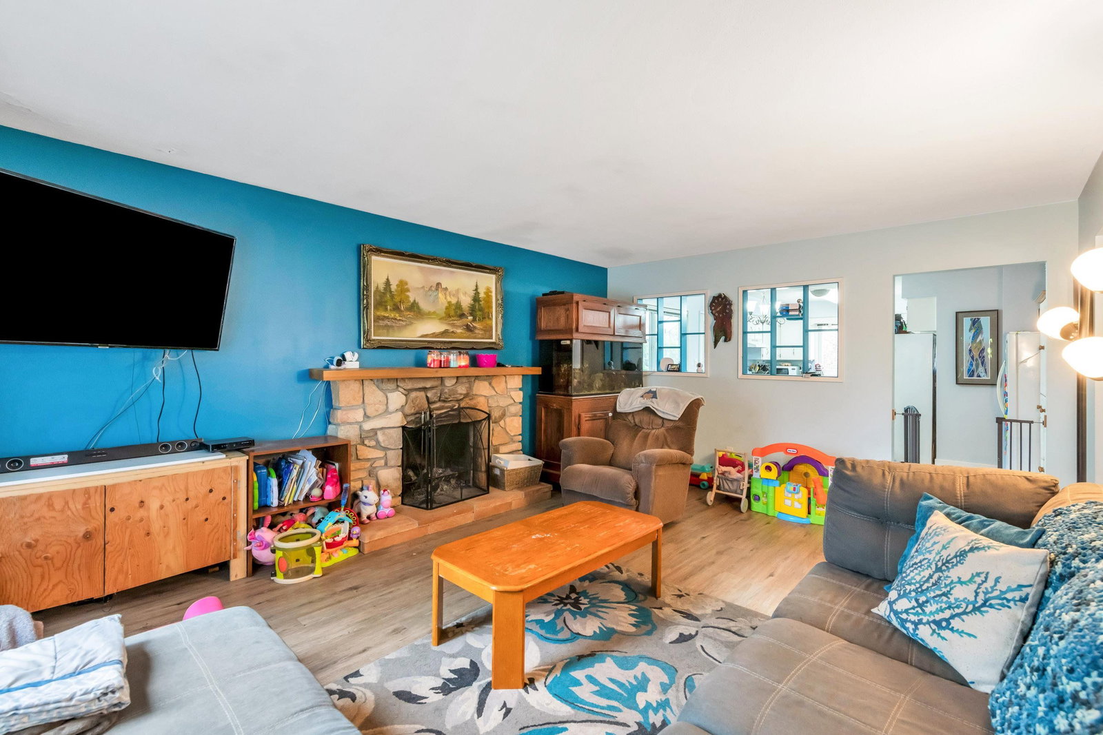 Listing Image 12