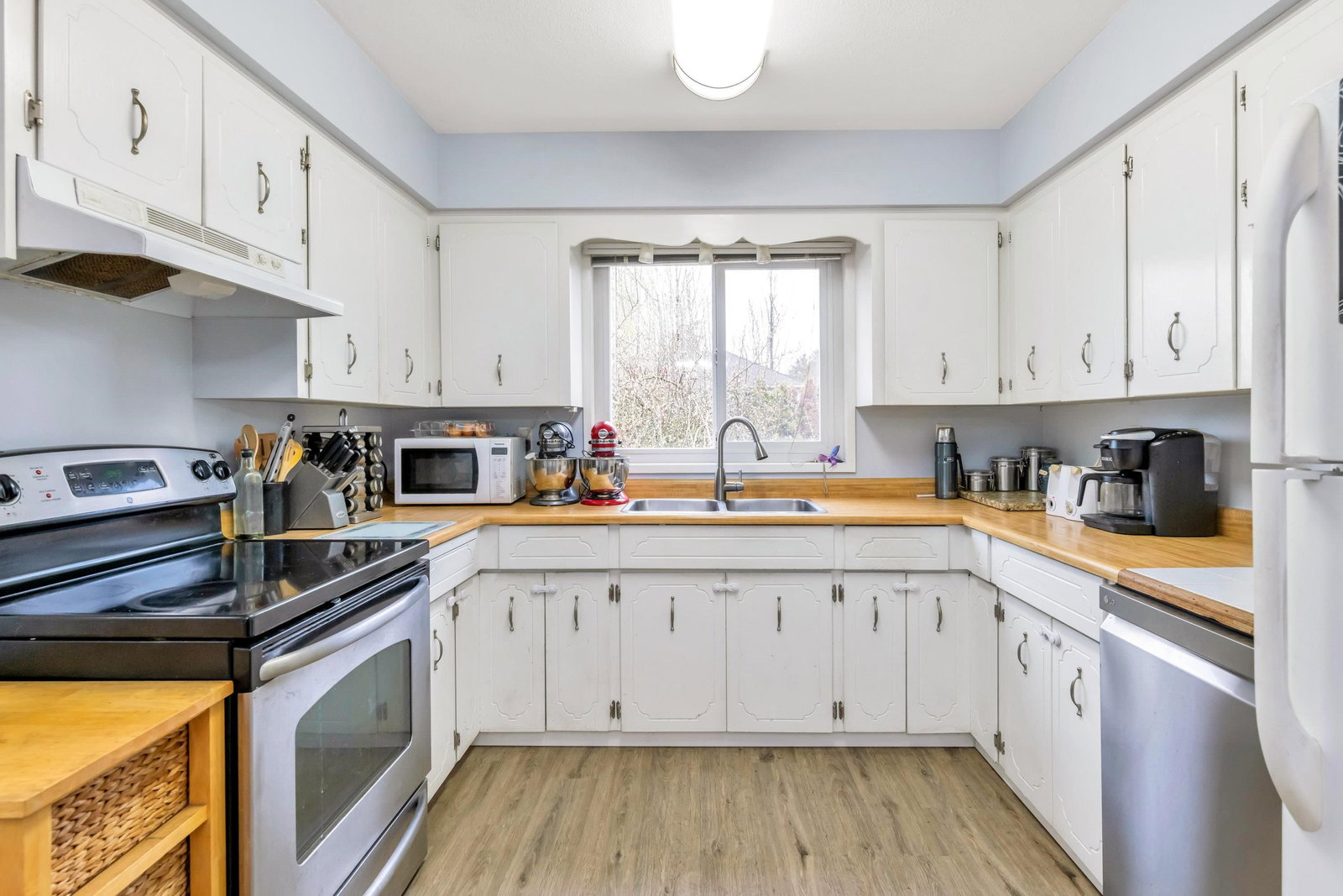 Listing Image 13
