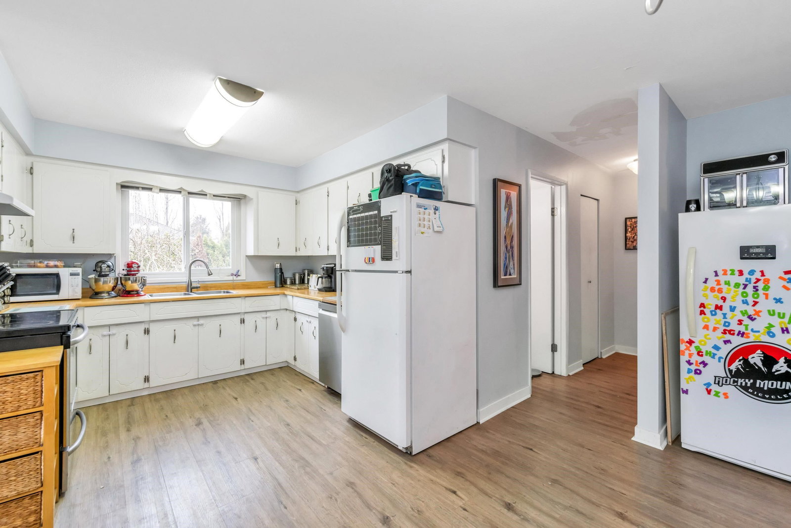 Listing Image 16
