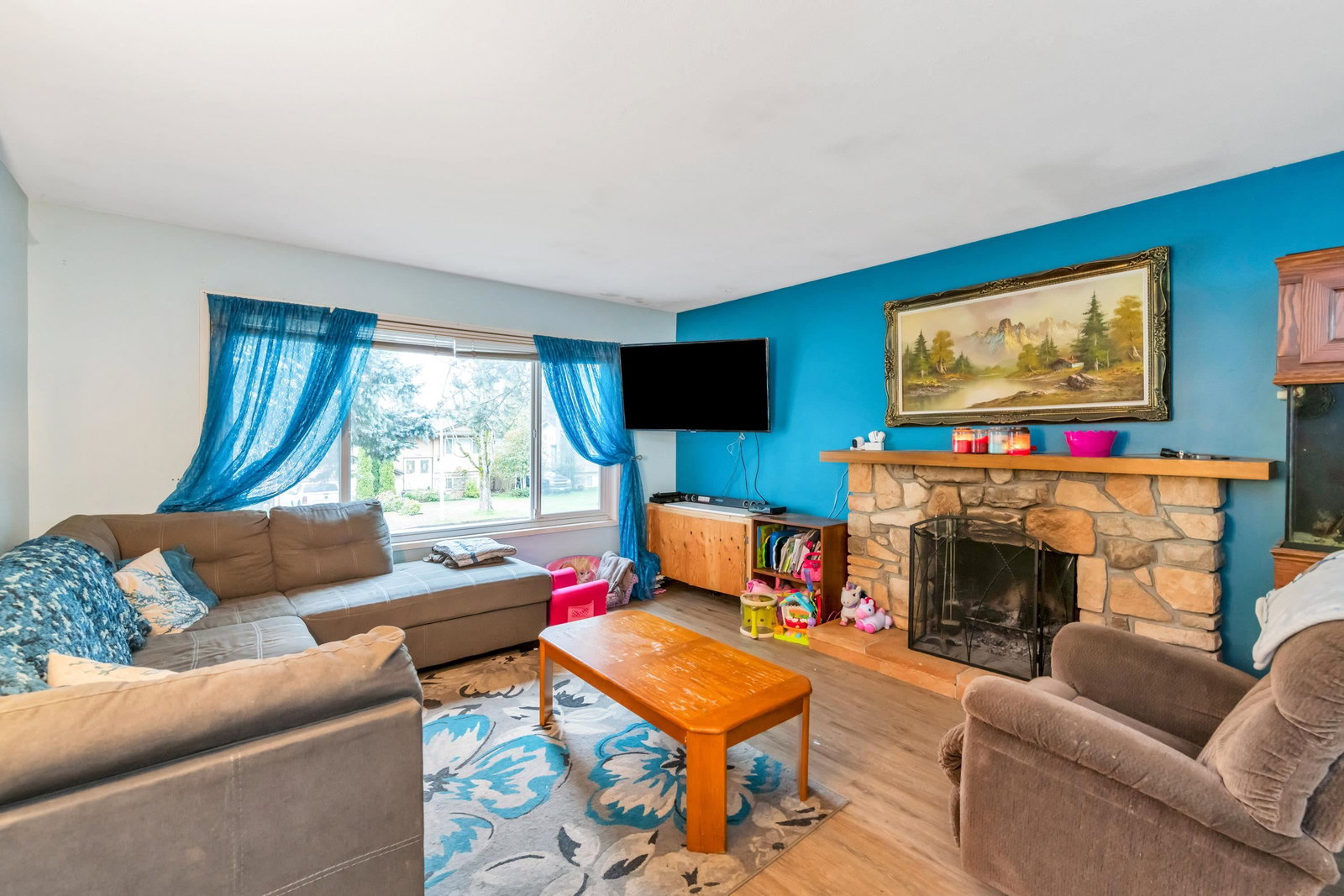 Listing Image 9