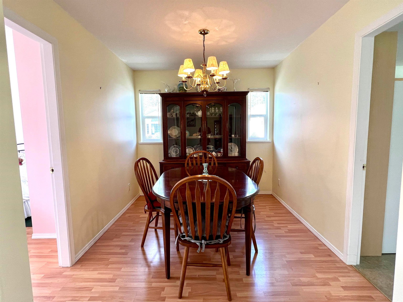 Listing Image 12